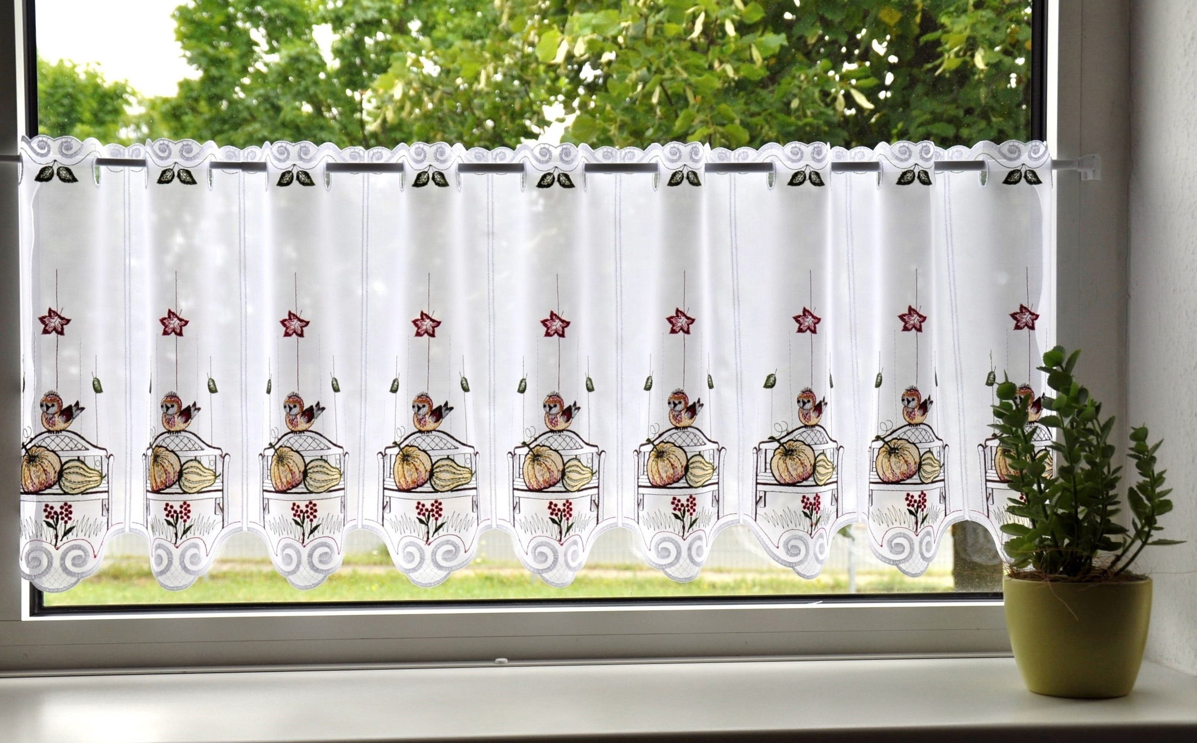 Stickereien Plauen Scheibengardine "Herbst" Durchzuglöcher 1 tlg. veredelt günstig online kaufen