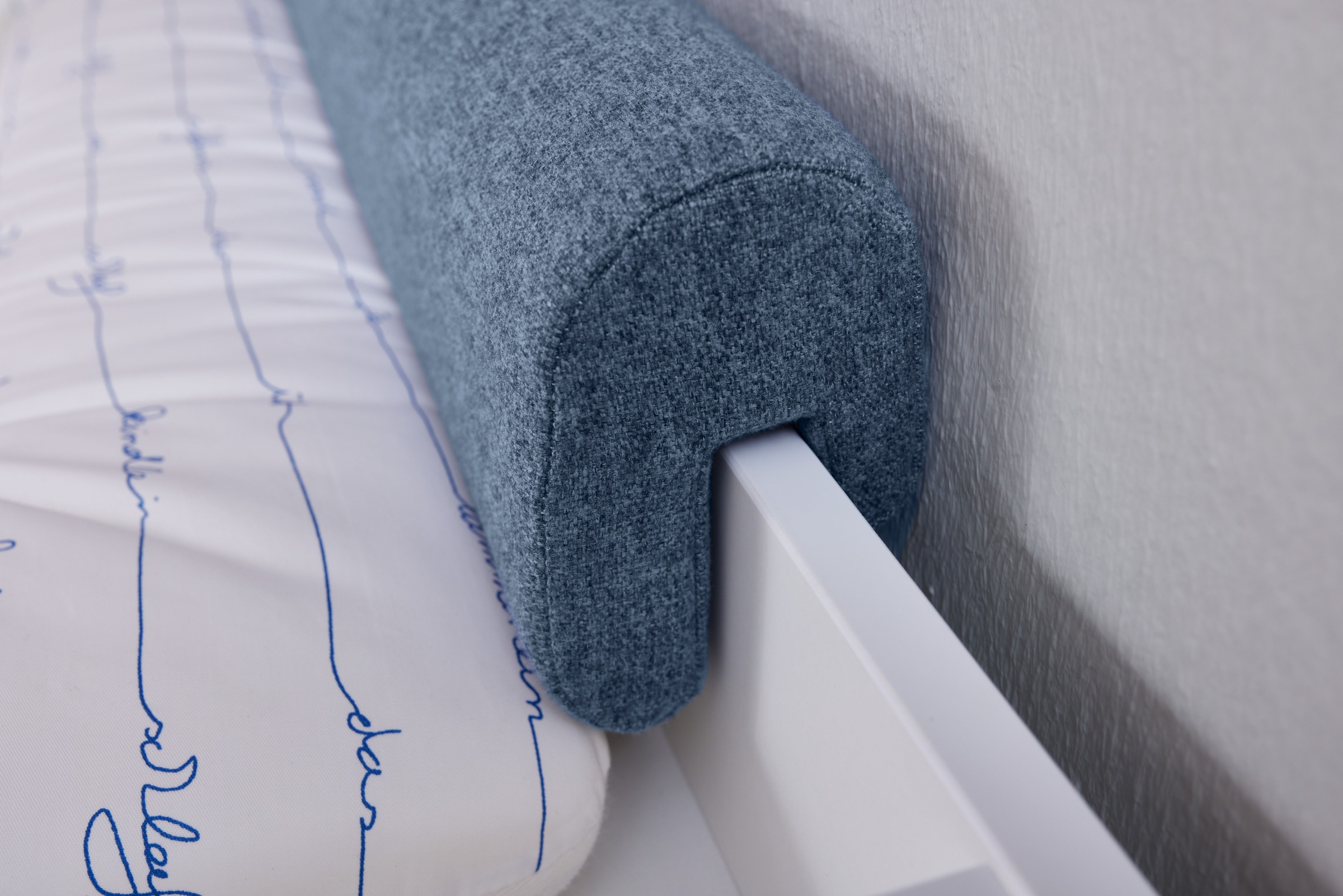 Wickelaufsatz PAIDI "Kopfschutz mit Mikrofaserbezug, Kantenschutz", blau (tintenblau), B:78cm H:11,8cm T:7cm, Schaumstoff, Wickelaufsätze, Wickelaufsatz, extra weich gepolstert, passt auf jede Wickelkommode, waschbar 2