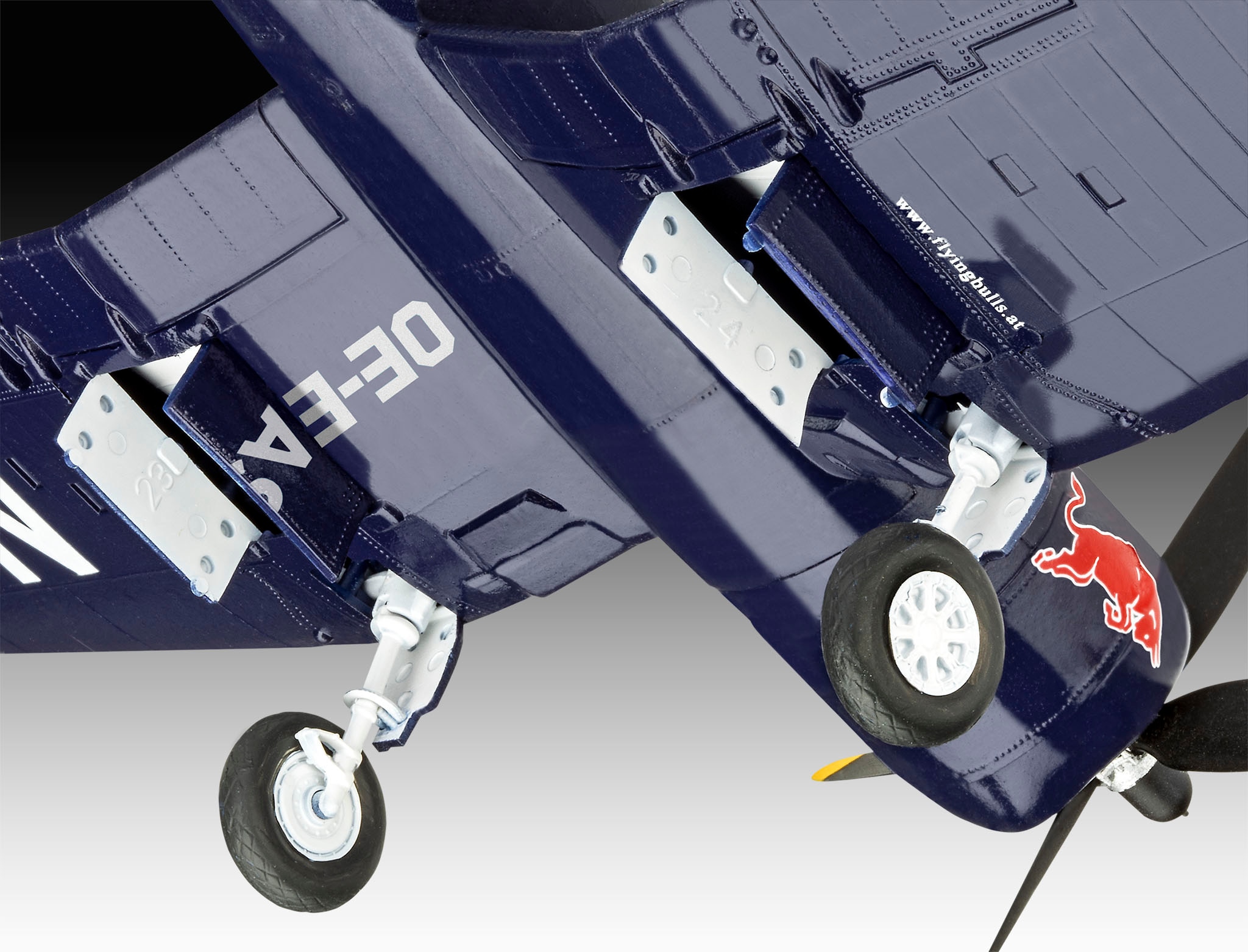 Revell® Modellbausatz »Flying Bulls F4U-4 Corsair«, 1:48