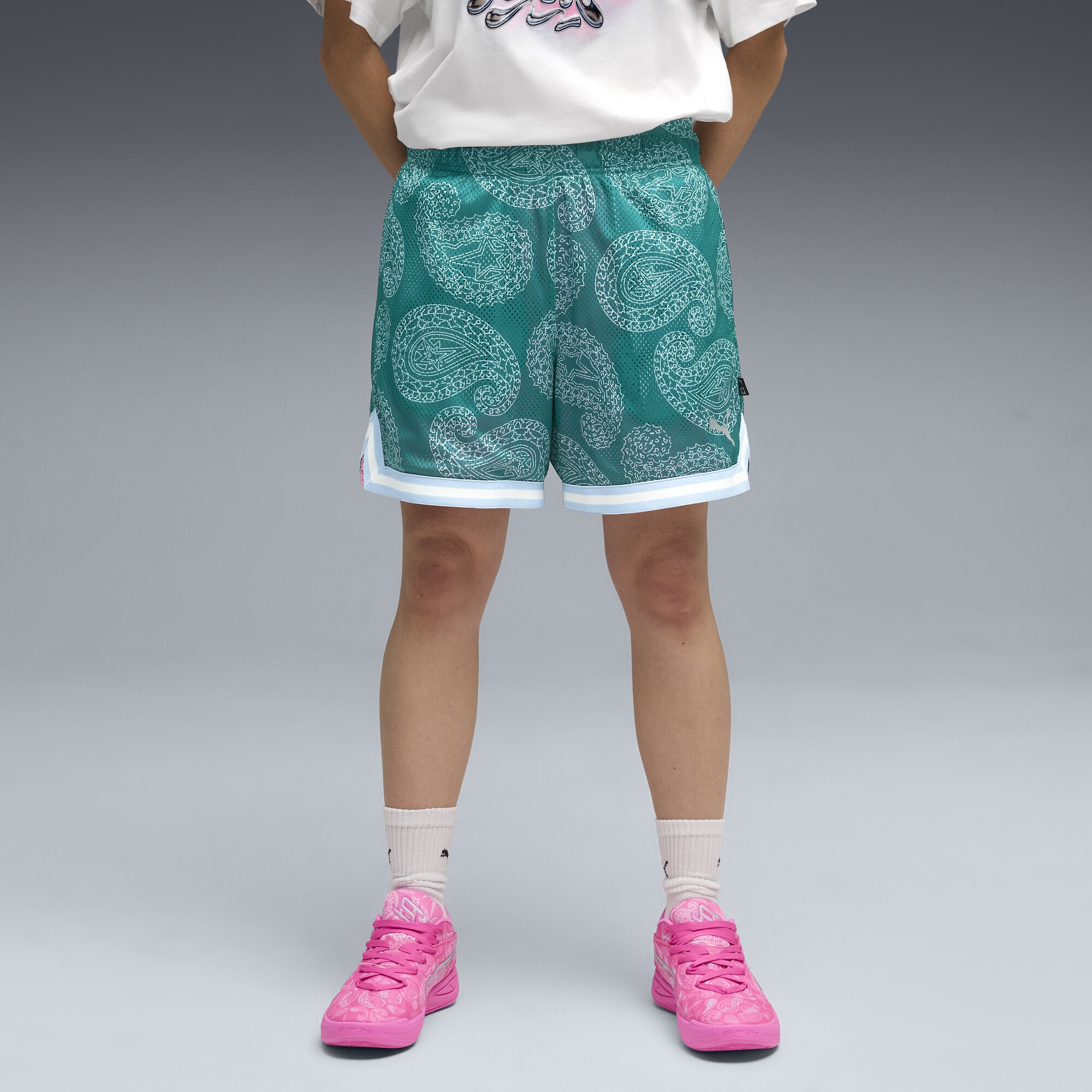 PUMA Shorts »Shooting Stars Wendbare Shorts Damen«