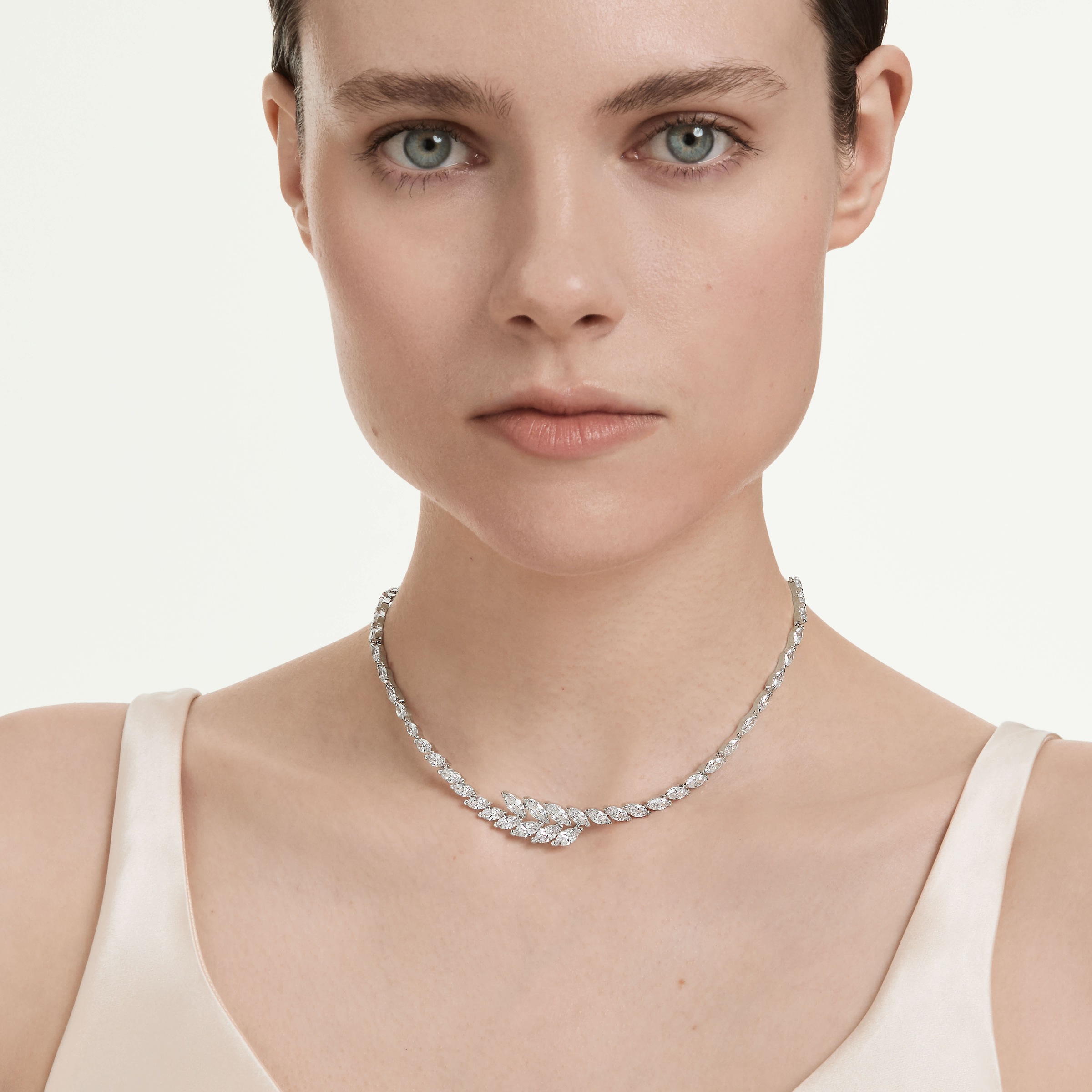 Swarovski Collier »Schmuck Geschenk MESMERA Halskette« mit Swarovski® Kristall