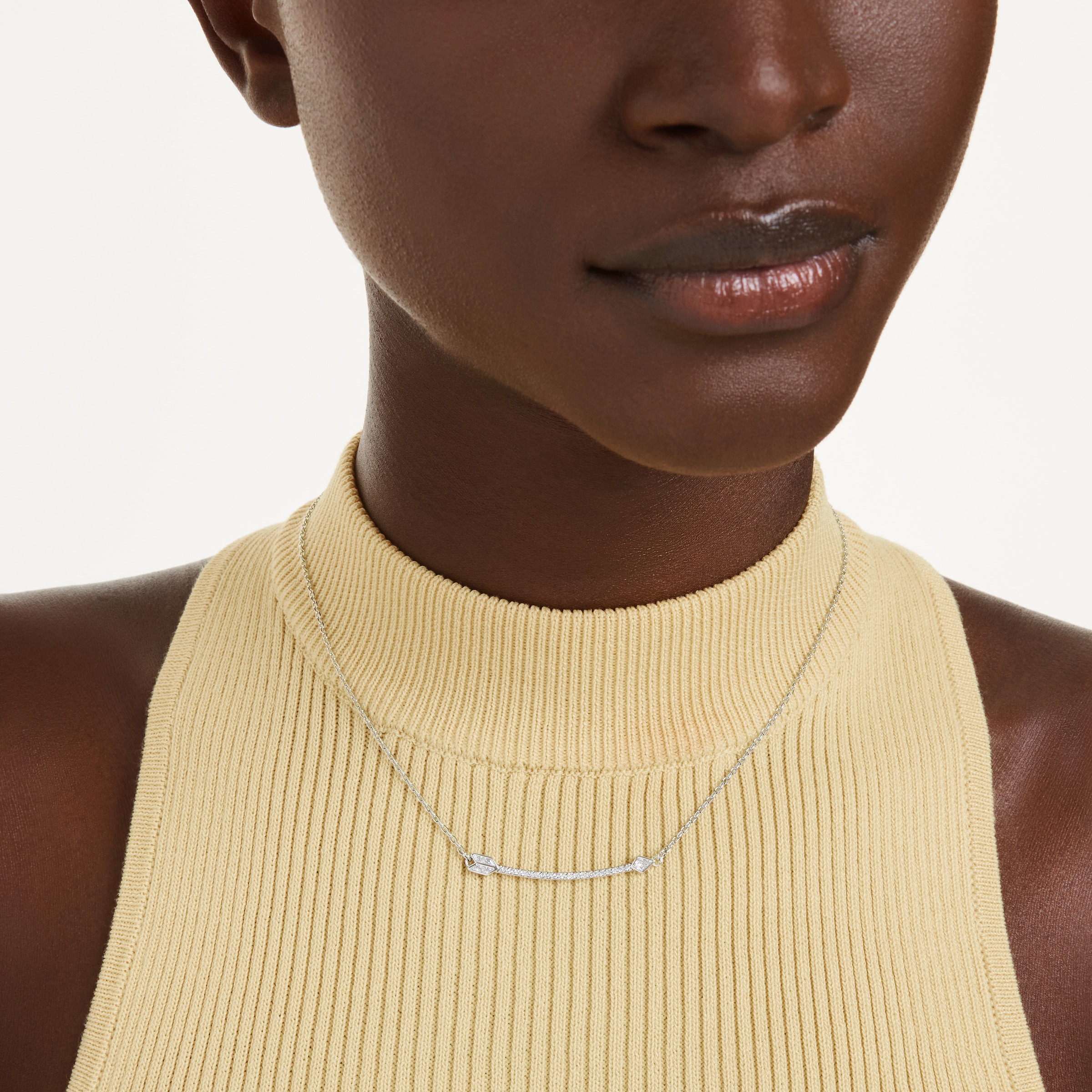 Swarovski Kette mit Anhänger »Schmuck Geschenk Idyllia Halskette Pfeil« mit Swarovski® Kristall