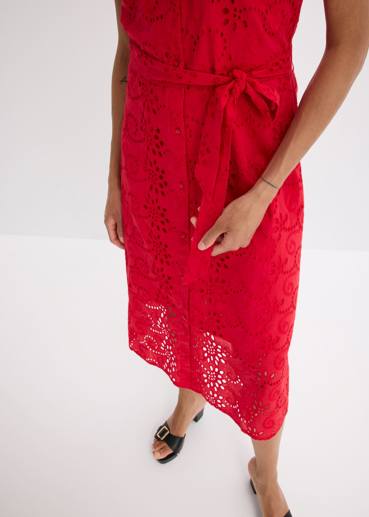 bonprix Blusenkleid aus reiner Baumwolle, mit Lochstickerei