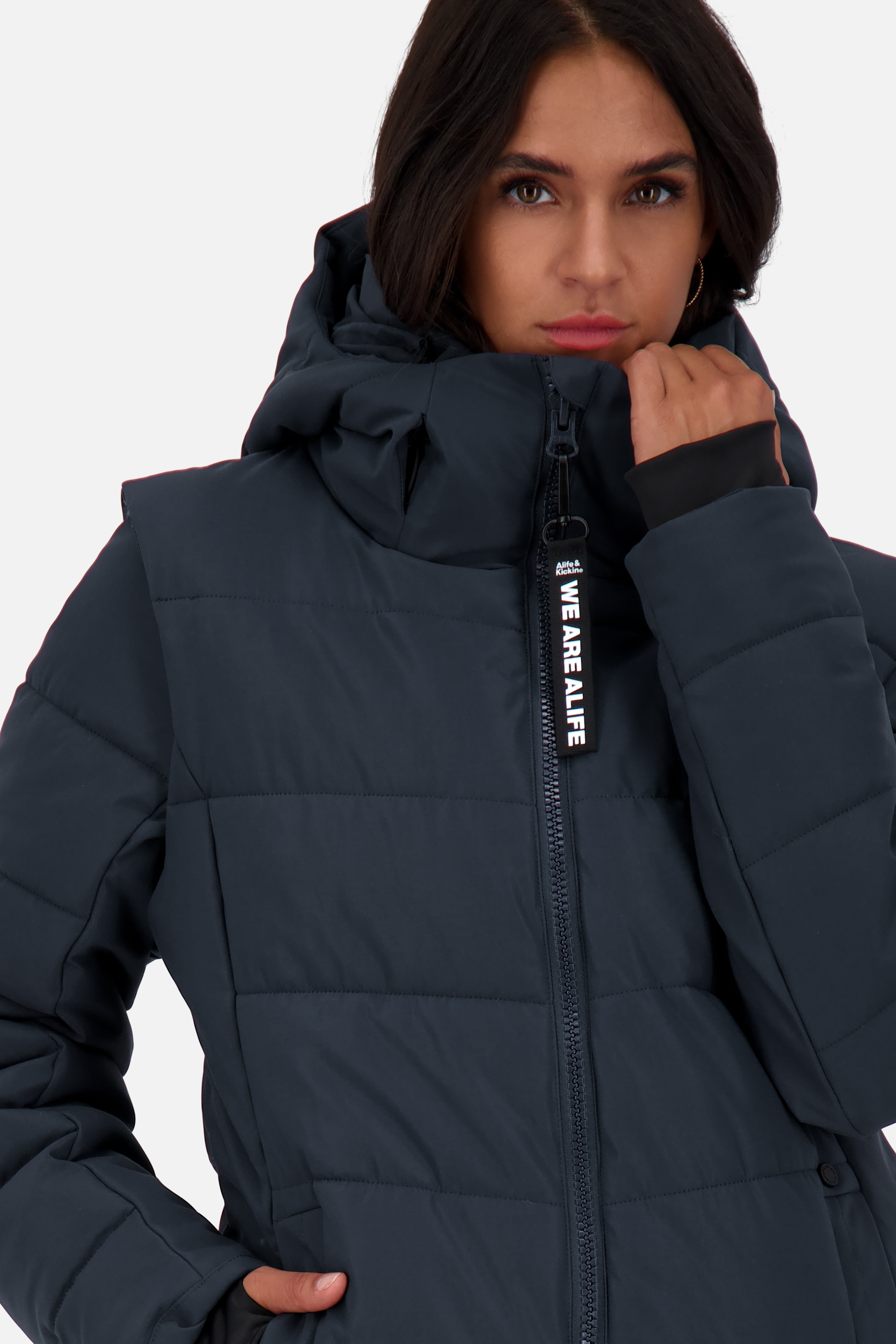 Alife & Kickin Steppjacke »Damen NellyAK A«, mit Kapuze, Mantel & Weste in einem, mit abnehmbaren Ärmeln in schmaler Passform