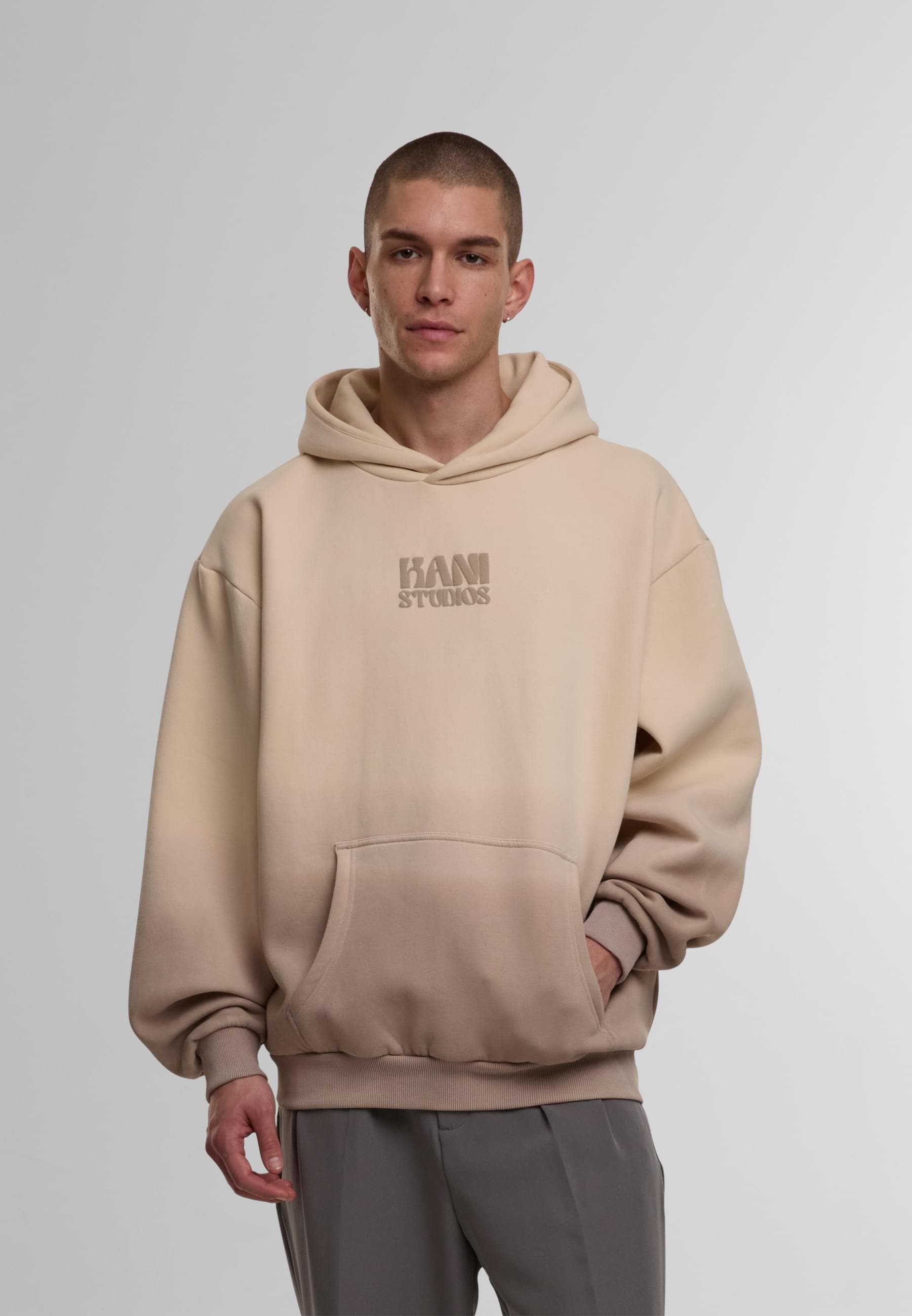 Karl Kani Kapuzensweatshirt »Karl Kani Kani Studios Gradient Os Hoodie«, (1 tlg.)