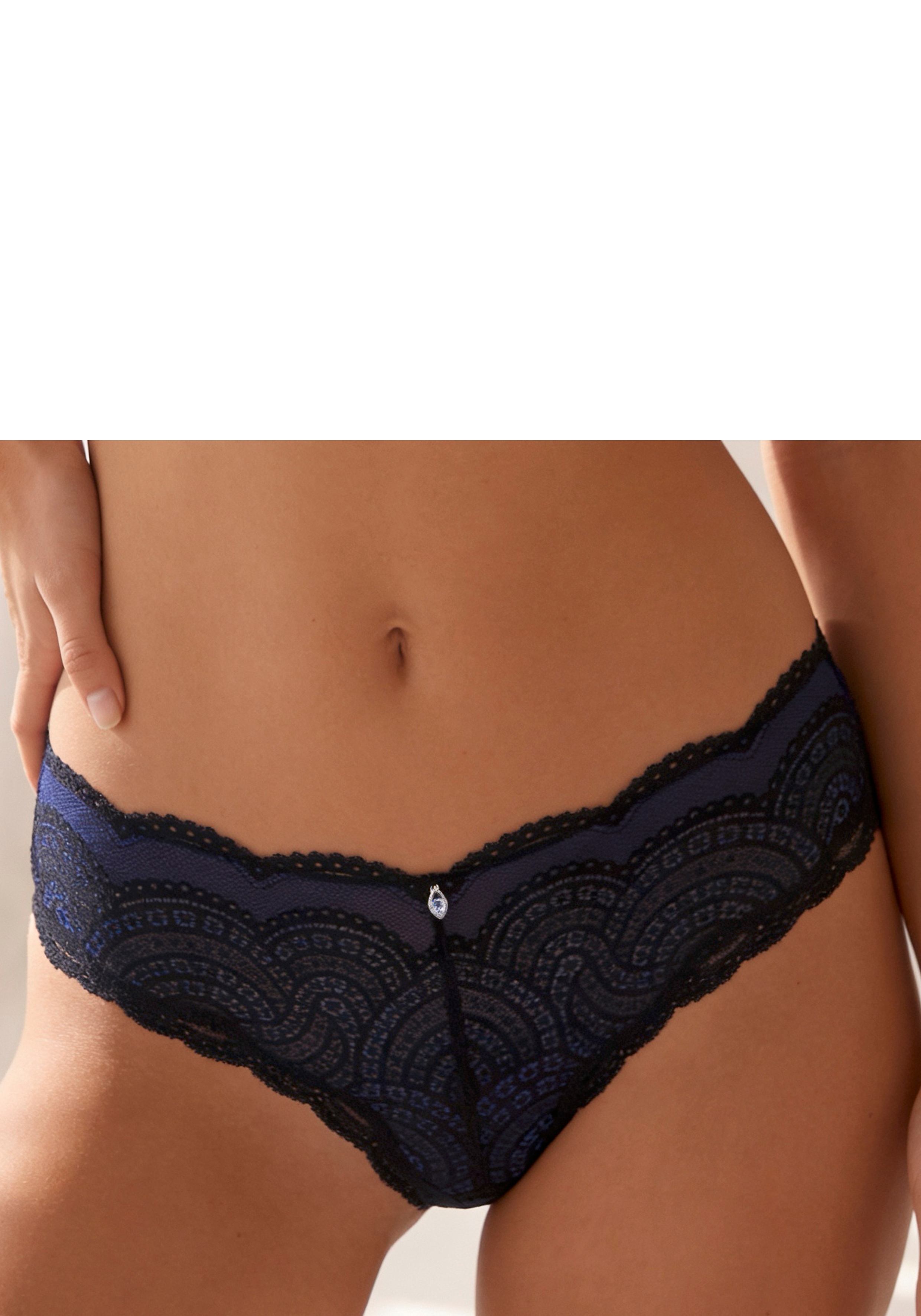 LASCANA Panty "Kira" mit edler Schnürung