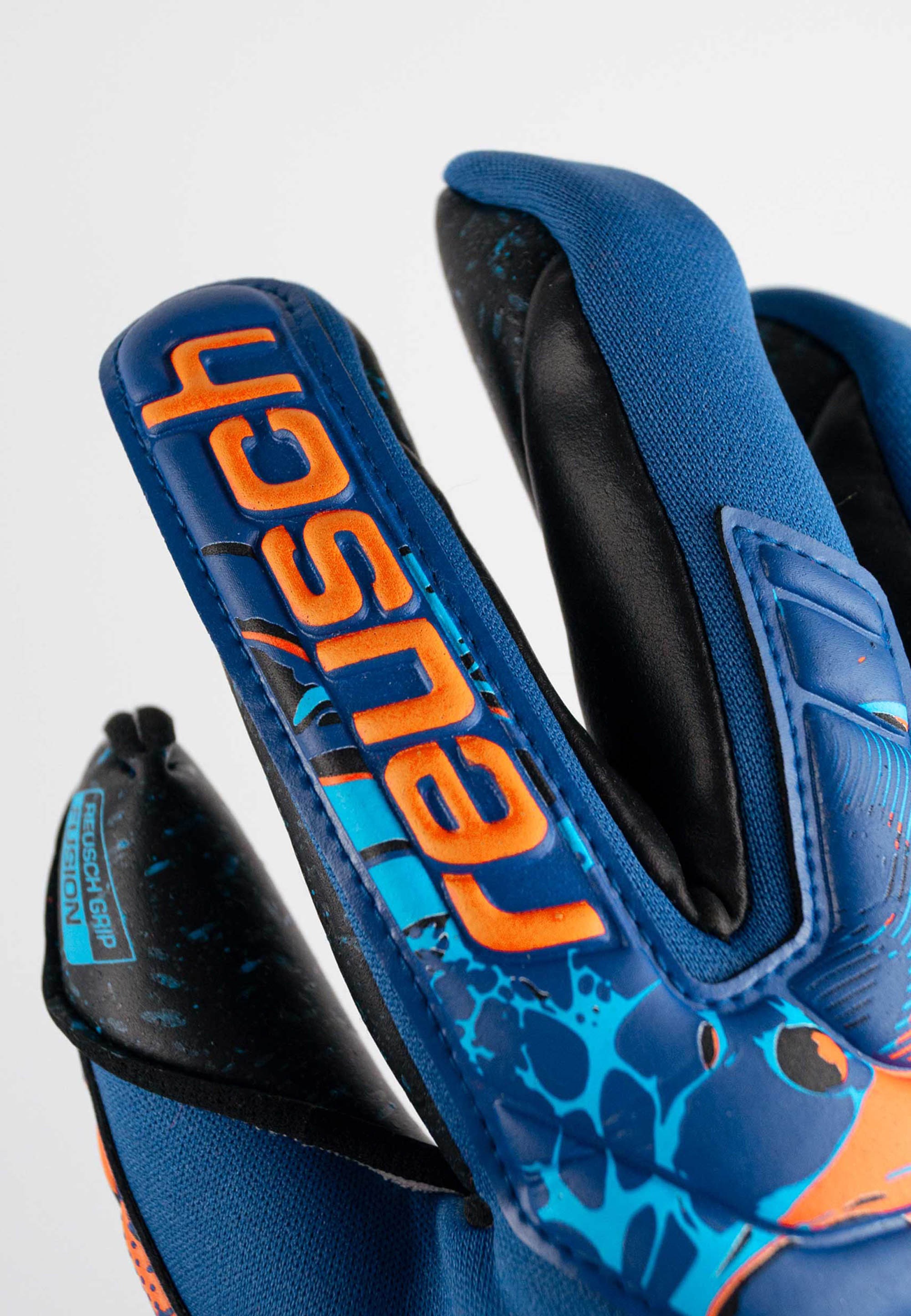 Reusch Torwarthandschuhe »Attrakt Fusion Strapless AdaptiveFlex«, mit hervorragendem Grip