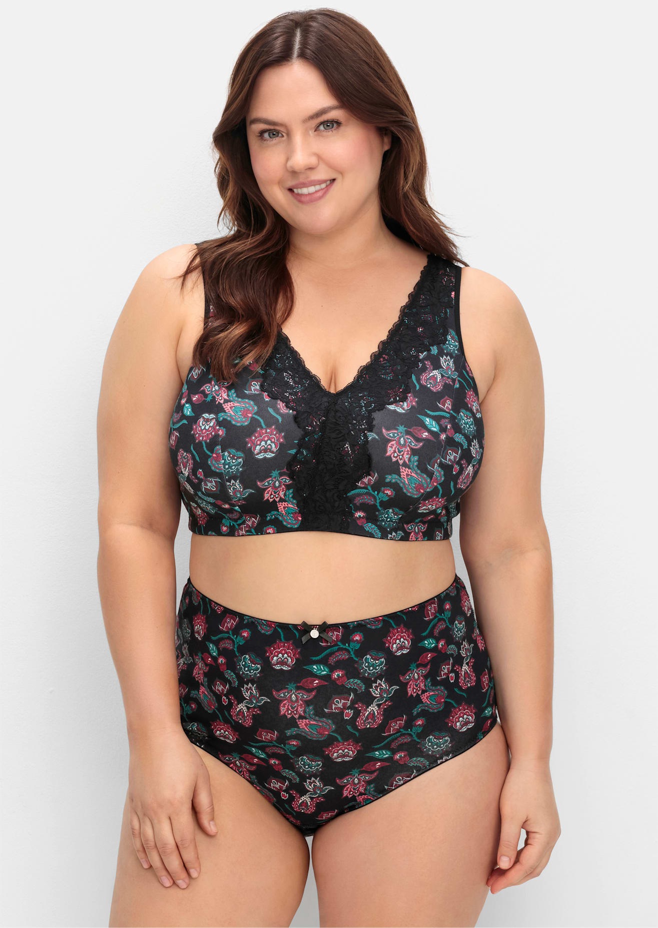 SHEEGO Damen Bügelloser BH, Gr. 120, grün, 95% Baumwolle, 5% Elasthan, BHs