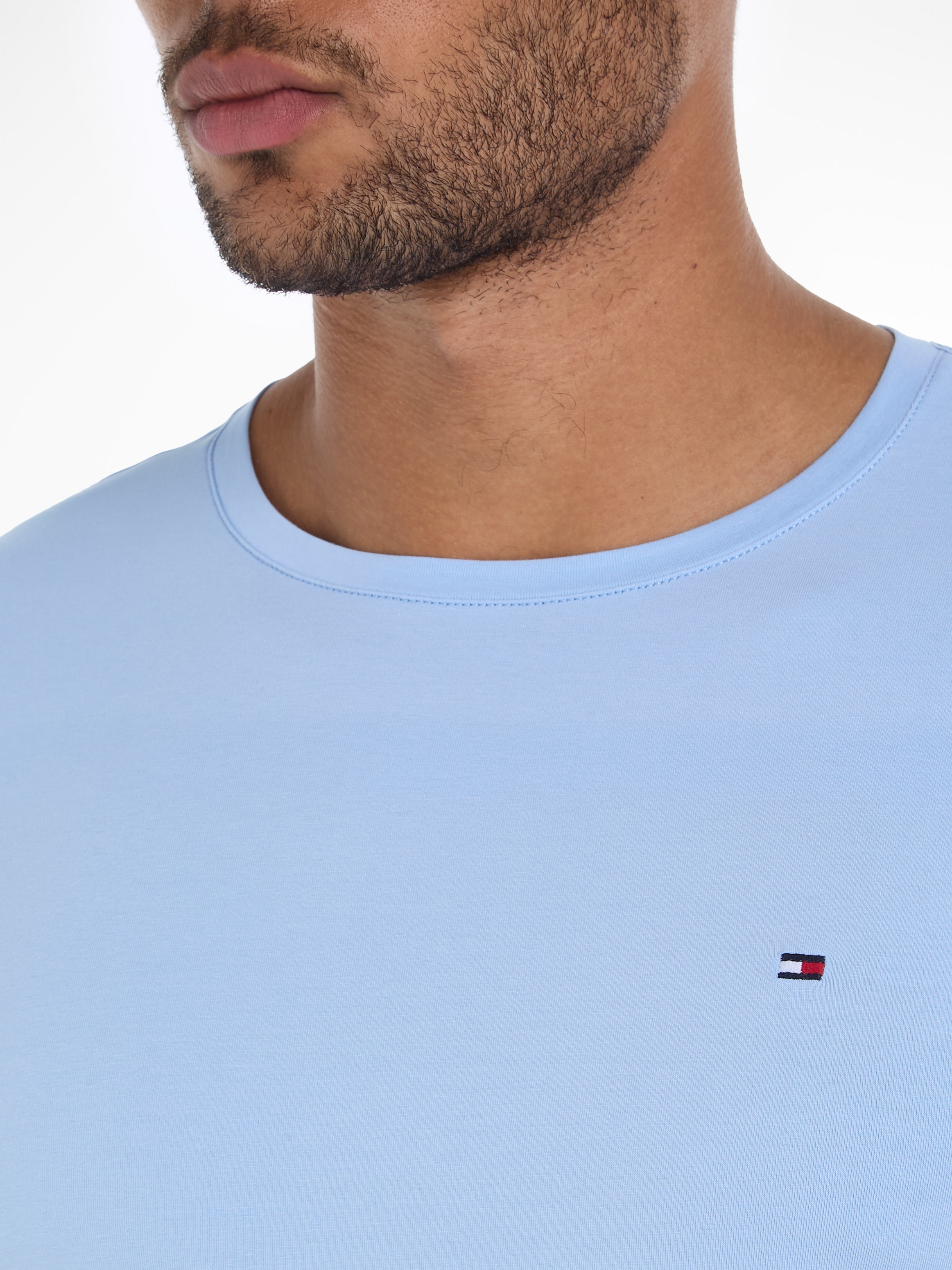 Tommy Hilfiger T-Shirt »STRETCH SLIM FIT TEE«, mit Rundhalsausschnitt
