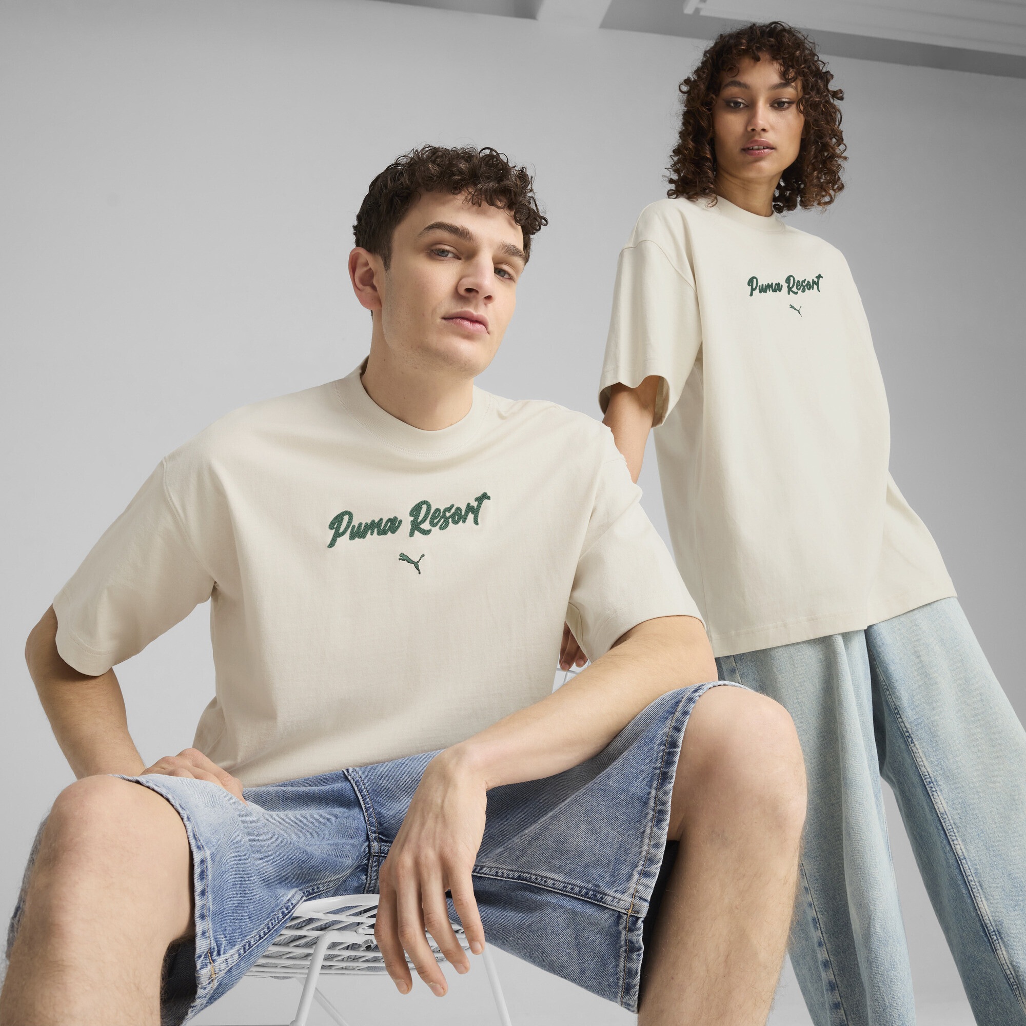 Thumbnail - PUMA T-Shirt "PREMIUM ESS Oversized Graphic T-Shirt Erwachsene"