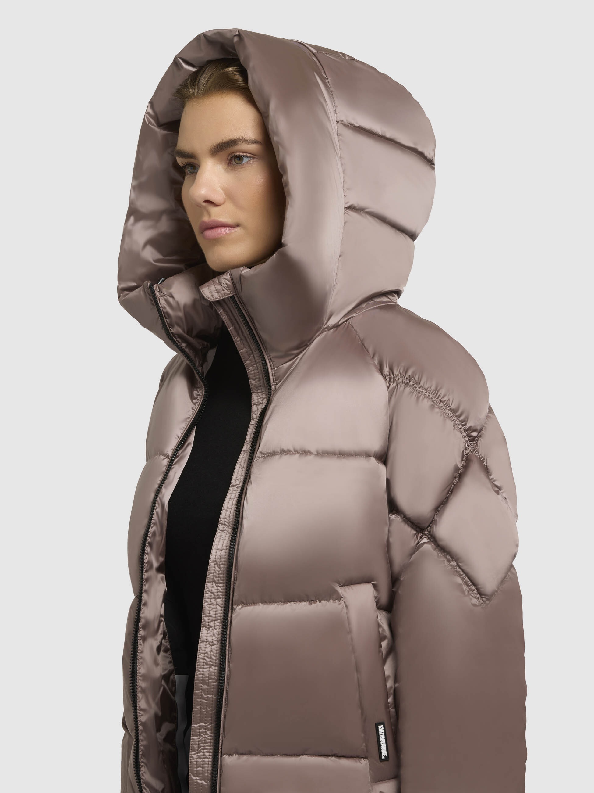 khujo Steppjacke »ISETT«, mit Kapuze