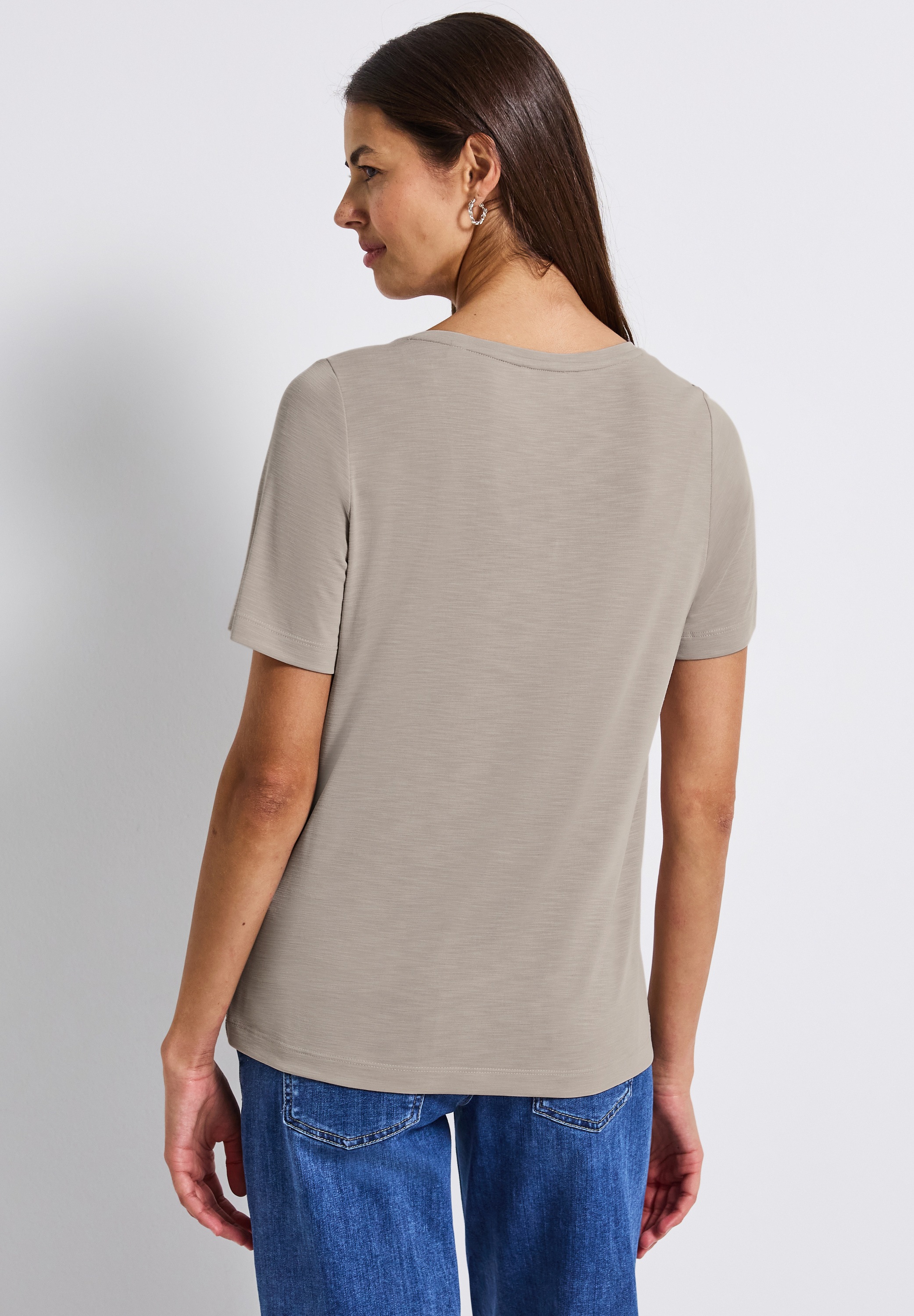 STREET ONE T-Shirt, mit Schmuckdetails und V-Ausschnitt günstig online kaufen