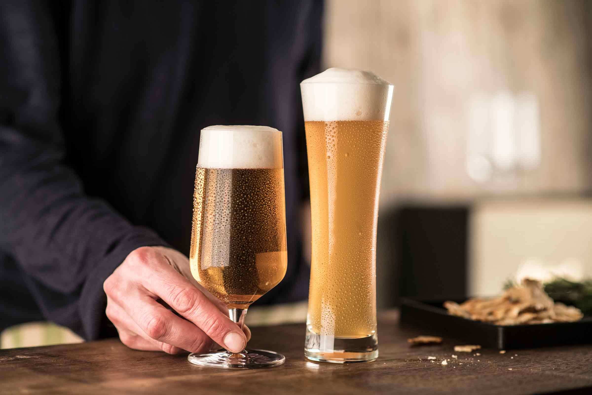 SCHOTT-ZWIESEL Bierglas »Pilsgläser Beer Basic 0,3 Liter 4er Set transparent«