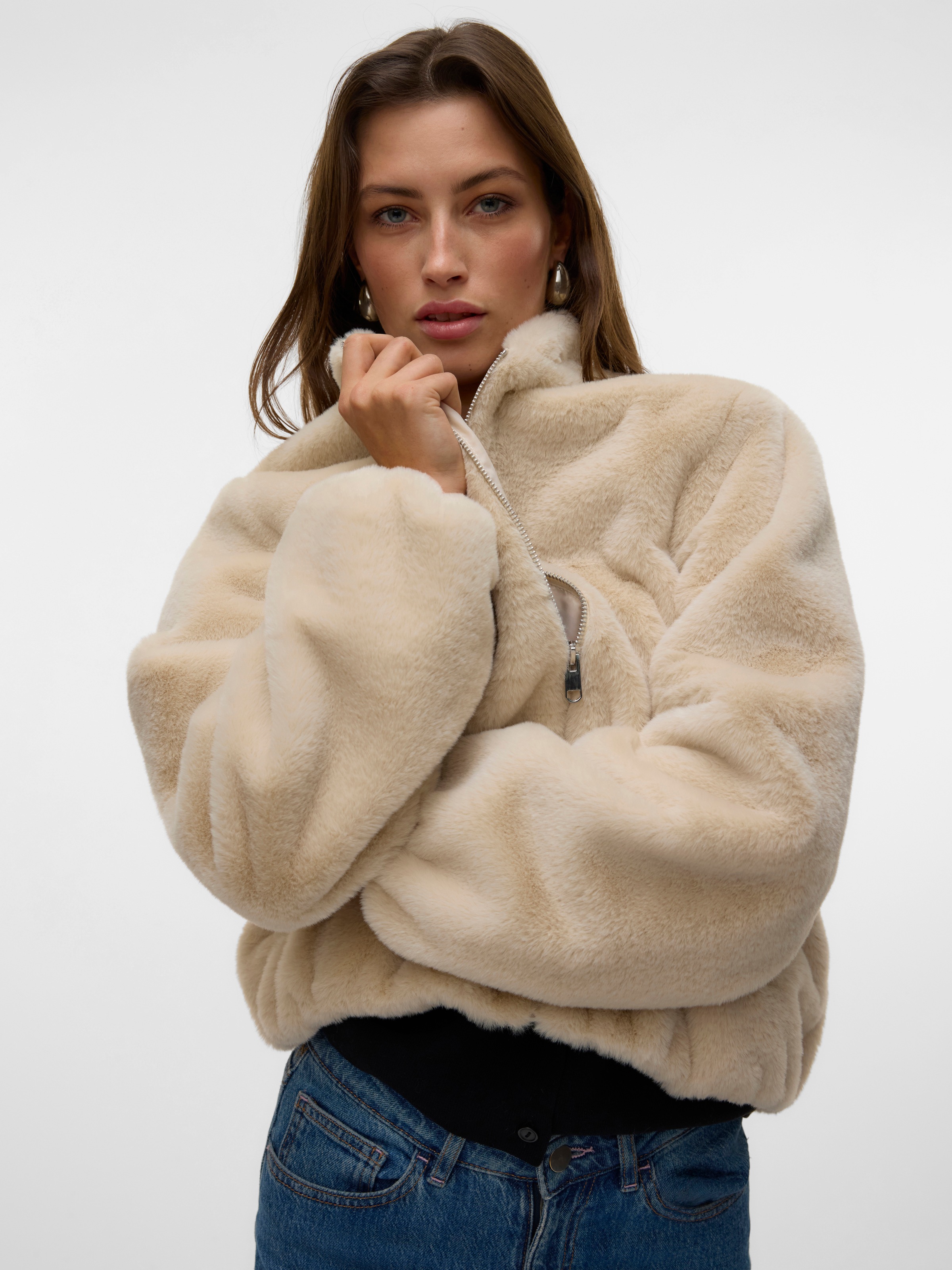 Vero Moda Fellimitatjacke "VMSONJALIGA SHORT JACKET GA BOO" ohne Kapuze günstig online kaufen