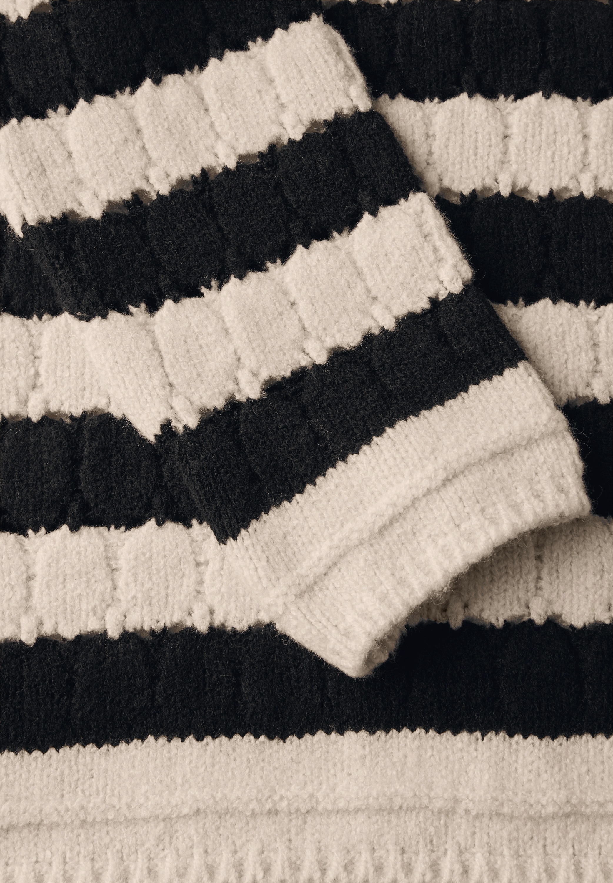 STREET ONE STUDIO Strickpullover, mit Rundhalsausschnitt