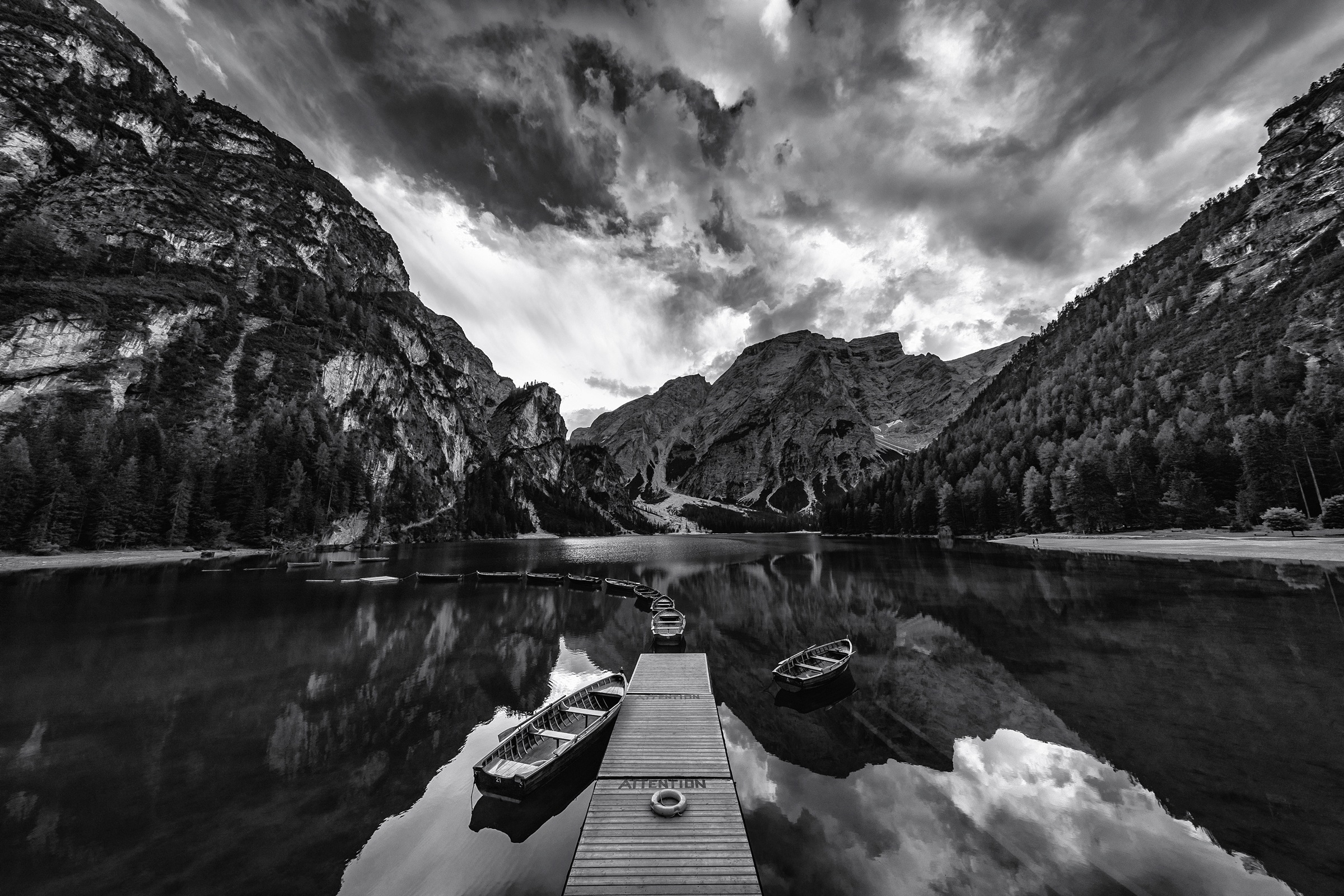 Papermoon Fototapete "Photo-Art MARCO TAGLIARINO, BRAIES GRAUSTUFEN"
