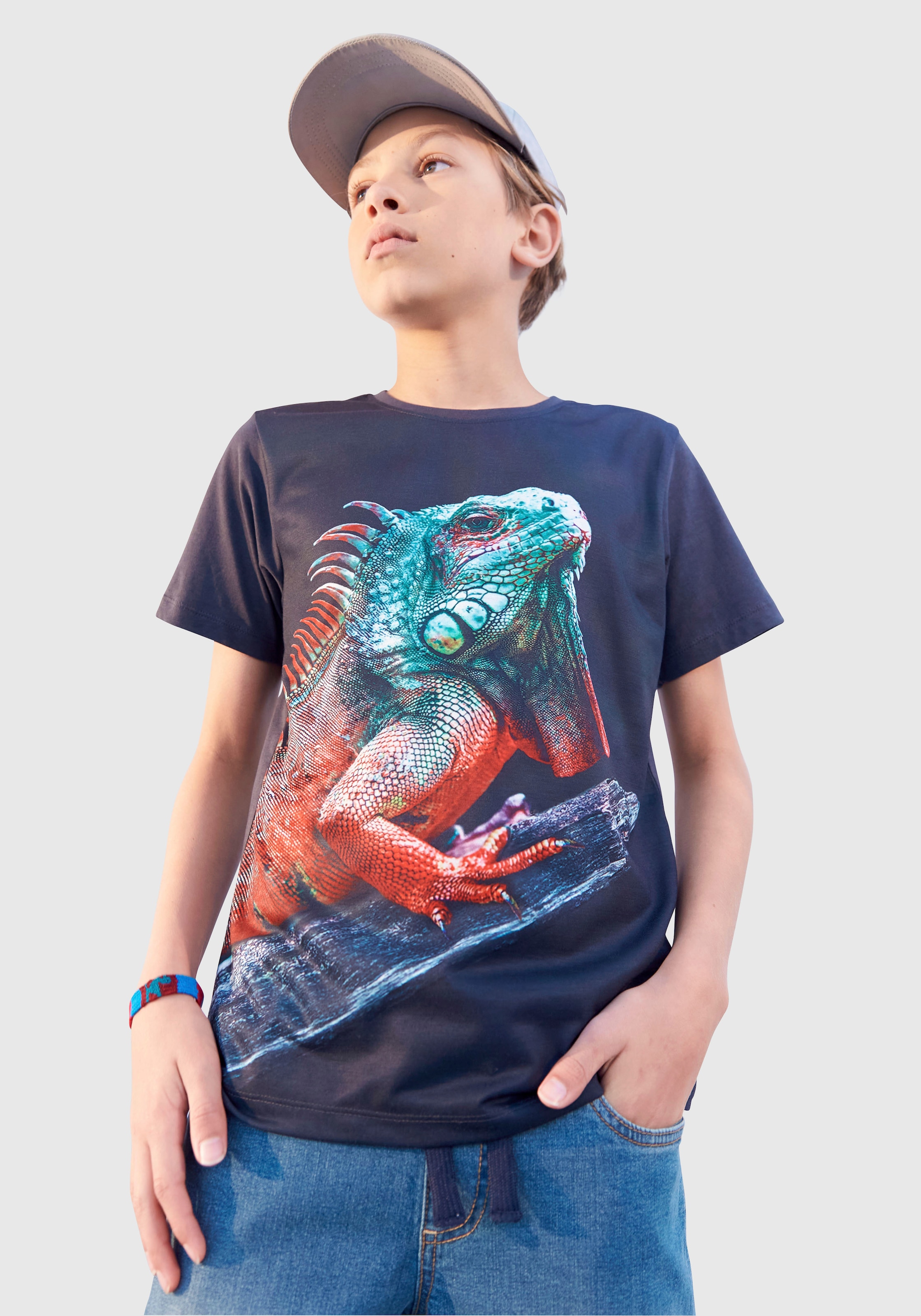 KIDSWORLD T-Shirt »Fotoprint: LITTLE LIZARD«, Kurzarm, Basic-Passform, mit stylischem Druck, Rundhalsausschnitt