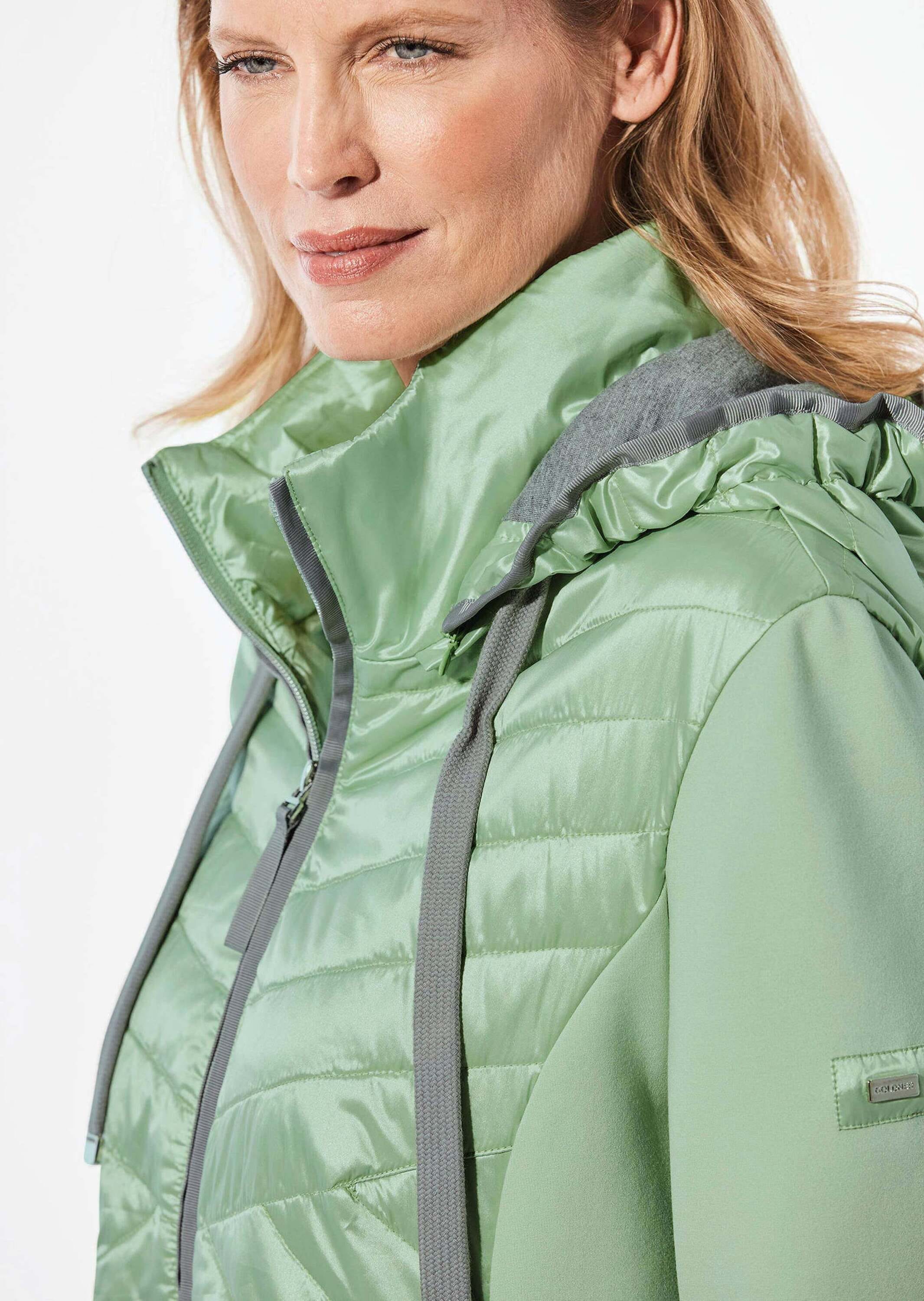 GOLDNER Kurzjacke »Steppjacke mit abnehmbarer Kapuze«