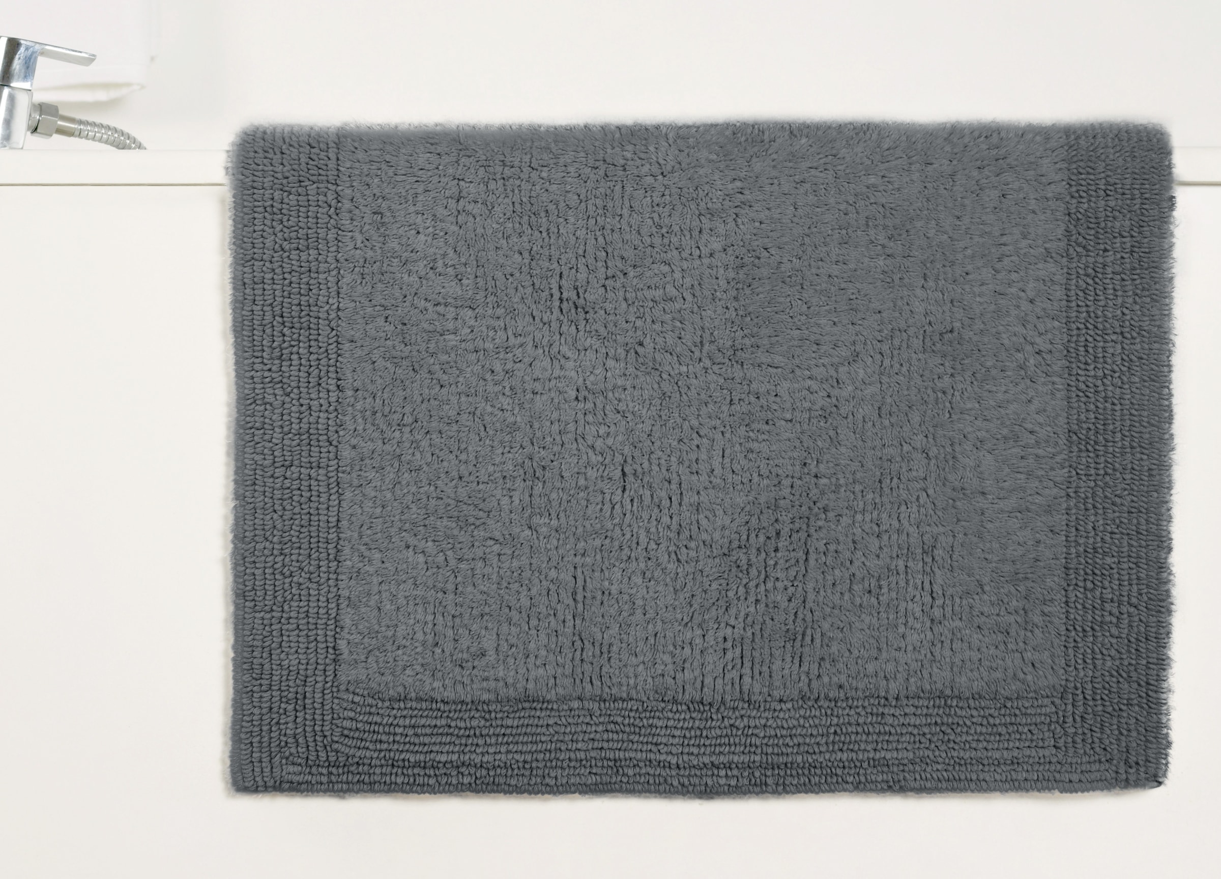 my home Badematte »Kapra, Badvorleger, Badezimmer Teppich«, beidseitig nutzbar-fußbodenheizungsgeeignet-strapazierfähig, mit Bordüre, Badteppich, Badematte, Baumwolle