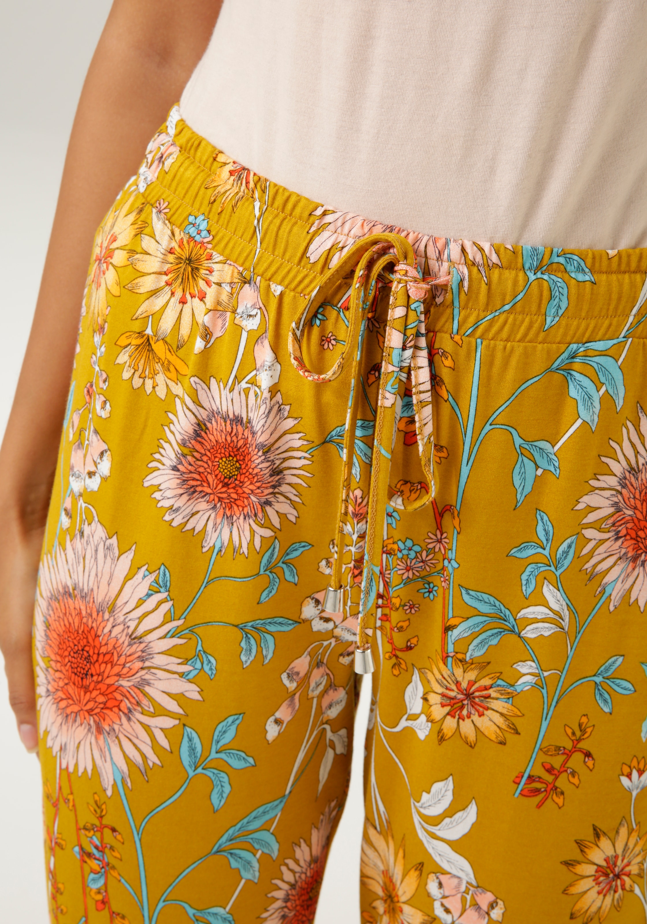 Aniston CASUAL Schlupfhose, ob Hit - Blumendruck beide für - BAUR | kaufen Animalprint NEUE oder sind der KOLLEKTION