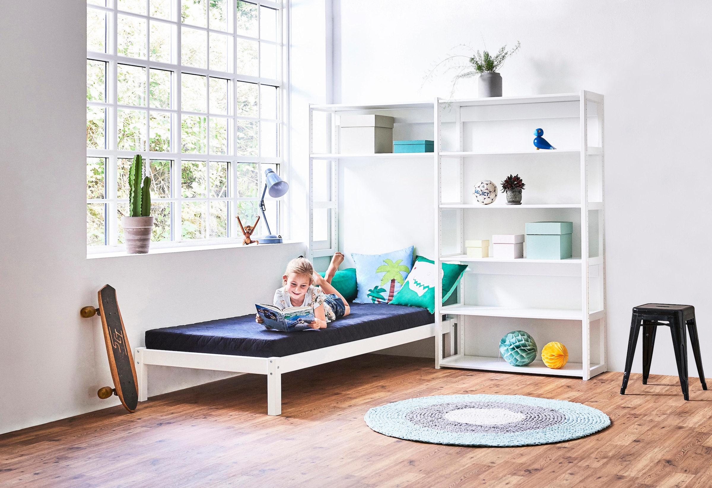 Hoppekids Jugendzimmer-Set »STOREY«, (Set, 16 tlg., Kinderbett, Rollrost, Schaummatratze, Regalsystem, 8 Einlegeböden)