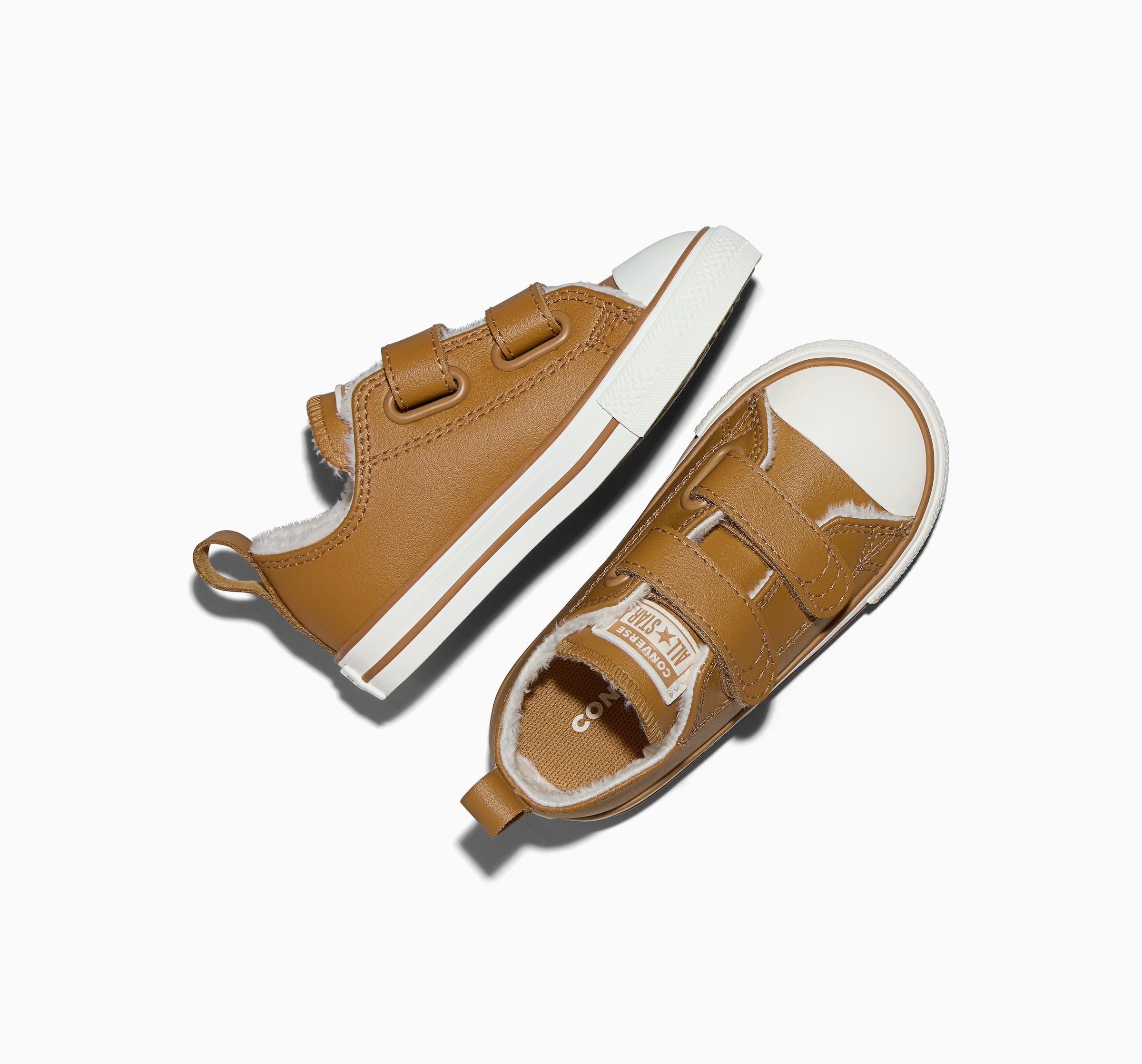 Converse Sneaker »Chuck Taylor All Star 2V«  wetterfestes Leder, gefüttert