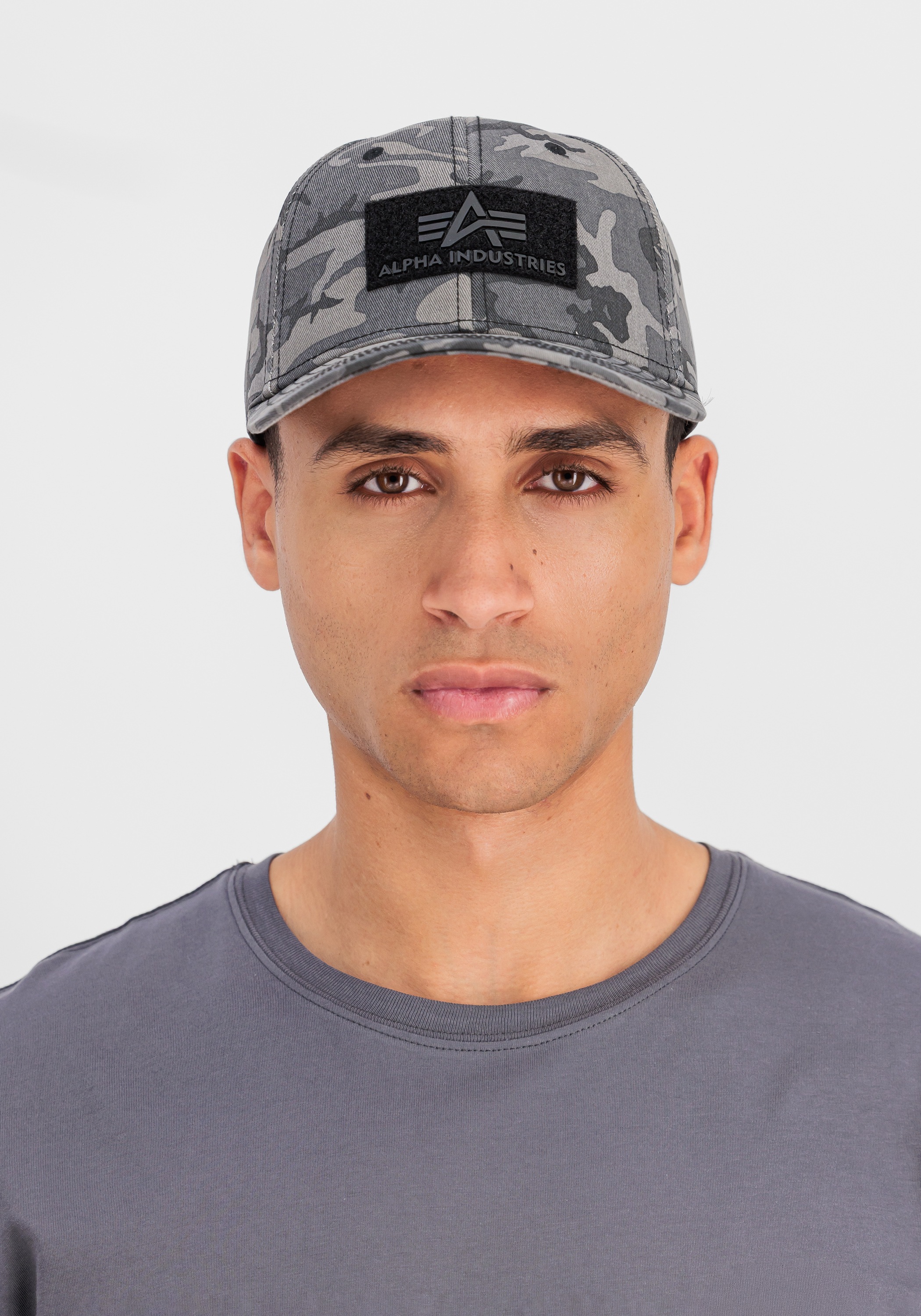 Thumbnail - Alpha Industries Trucker Cap "Velcro Cap Camo"