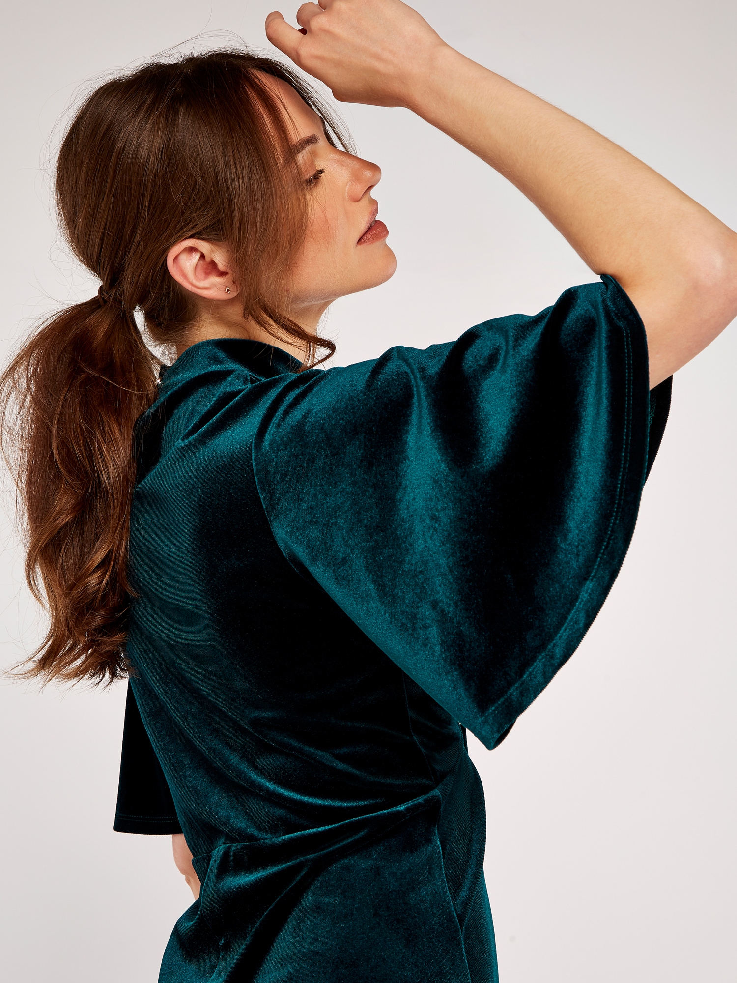 Apricot Minikleid »Samtminikleid« mit weiten Ärmeln