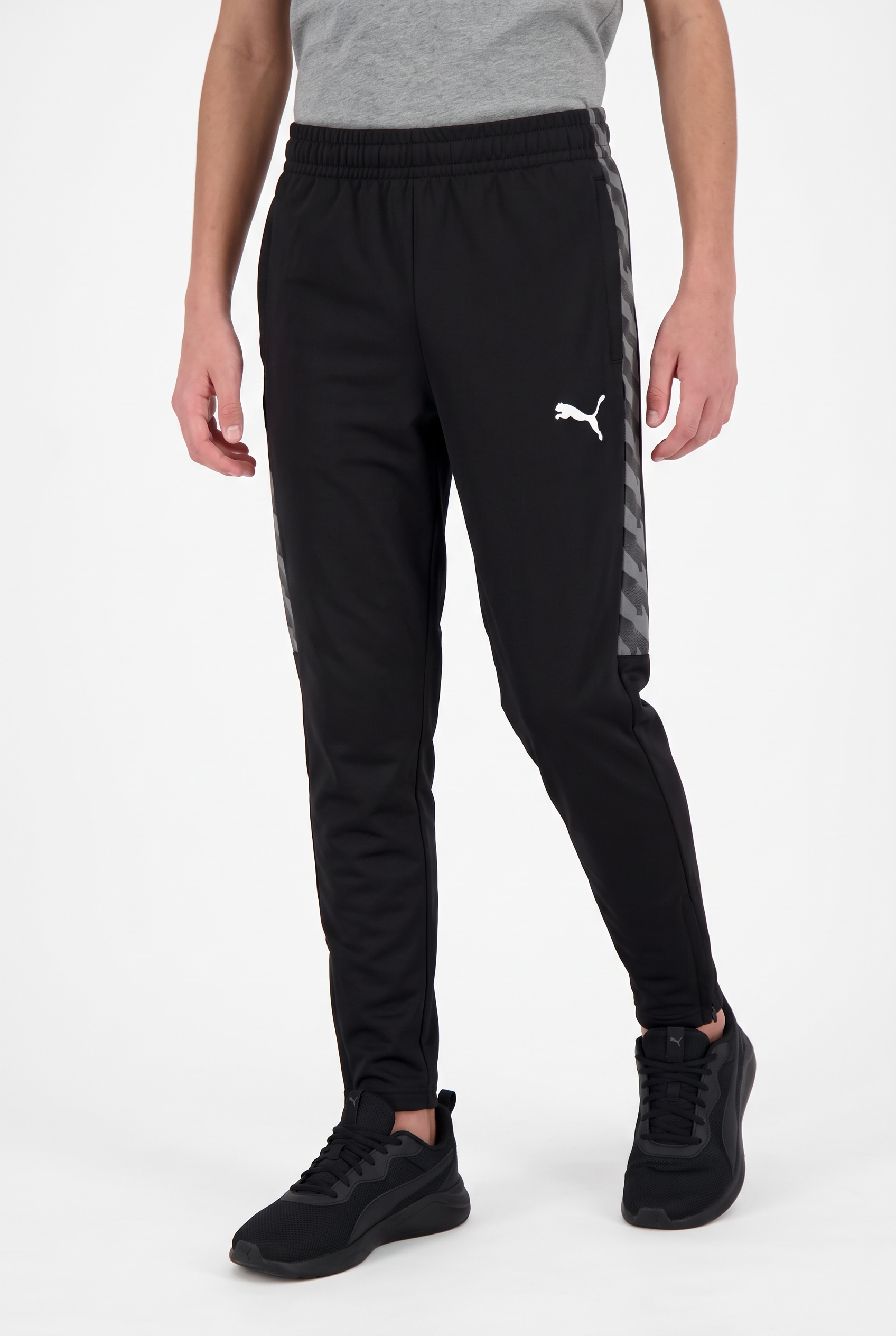 PUMA Trainingshose »TEAMLIGA26 TRAINING PANTS JR«  atmungsaktives Material, DryCELL-Technologie, Regular Fit