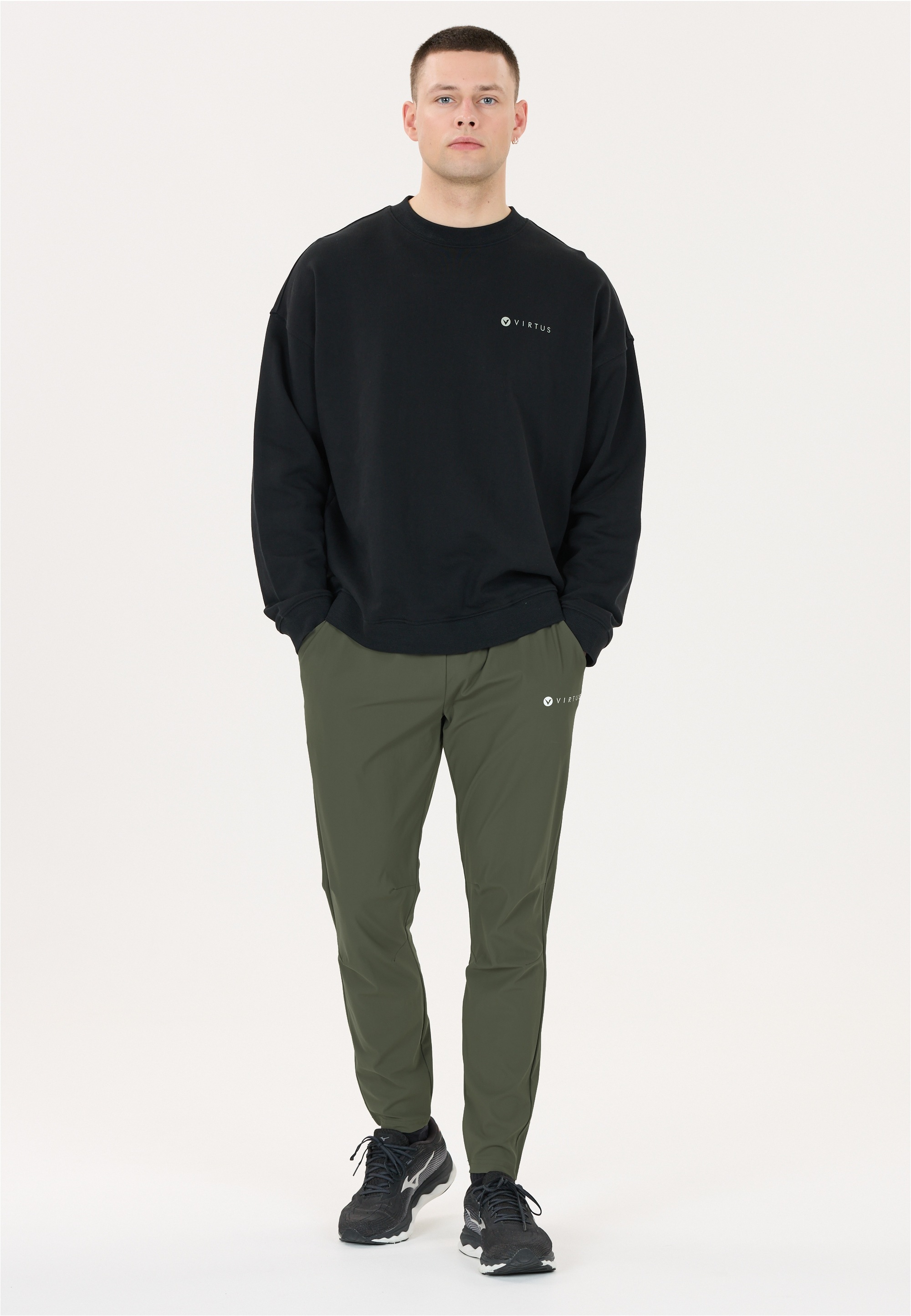 Virtus Sweathose "Alonso", mit funktionalem Stretch und Atmungsaktivität günstig online kaufen