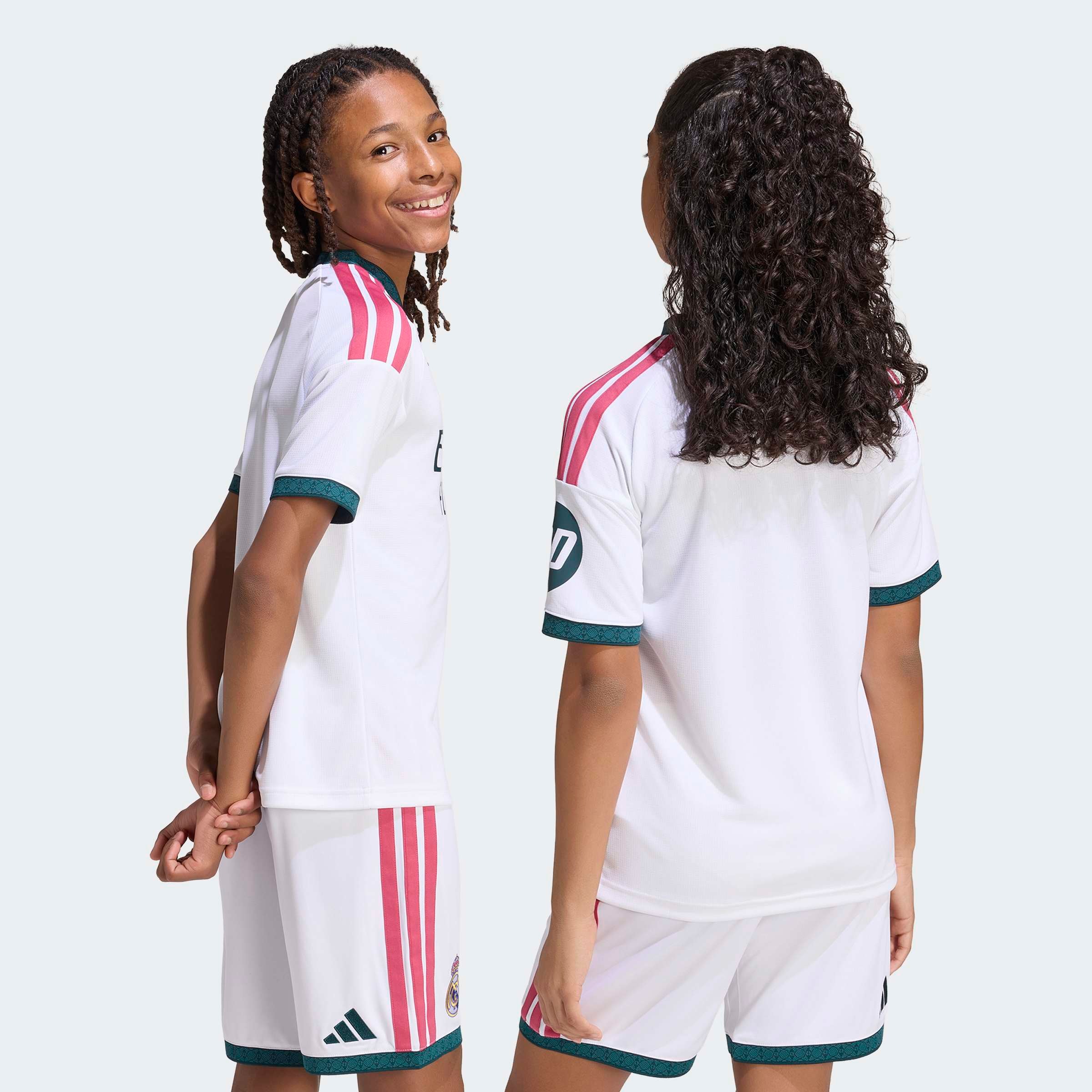 adidas Performance Fußballtrikot »REAL MADRID 26/27 KIDS HEIMTRIKOT« mit Rundhalsausschnitt, mit Climacool Technologie