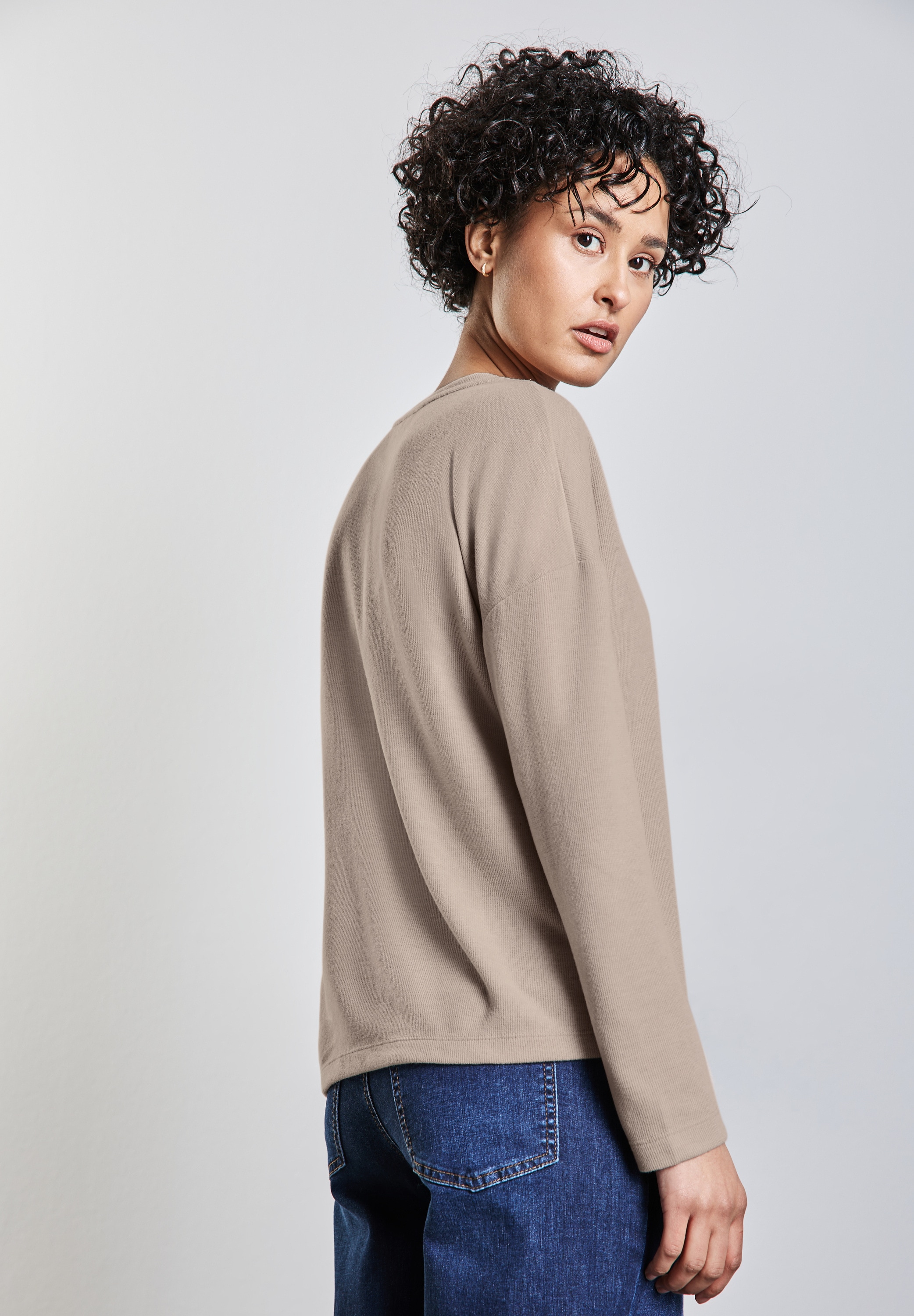STREET ONE V-Ausschnitt-Pullover, mit V-Ausschnitt