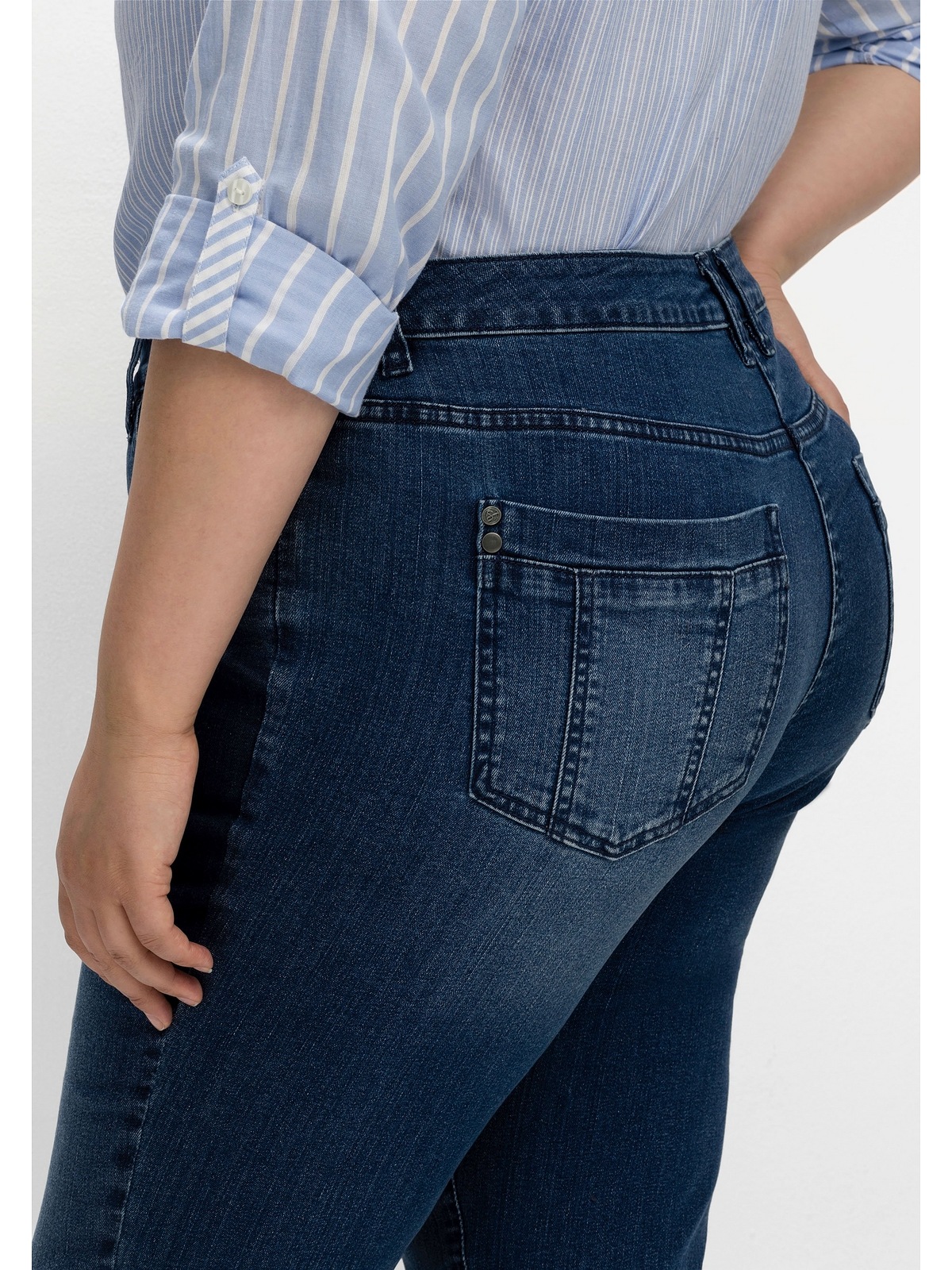 Sheego Stretch-Jeans »Große Größen«, mit Patch-Optik und Fransensaum für  bestellen | BAUR