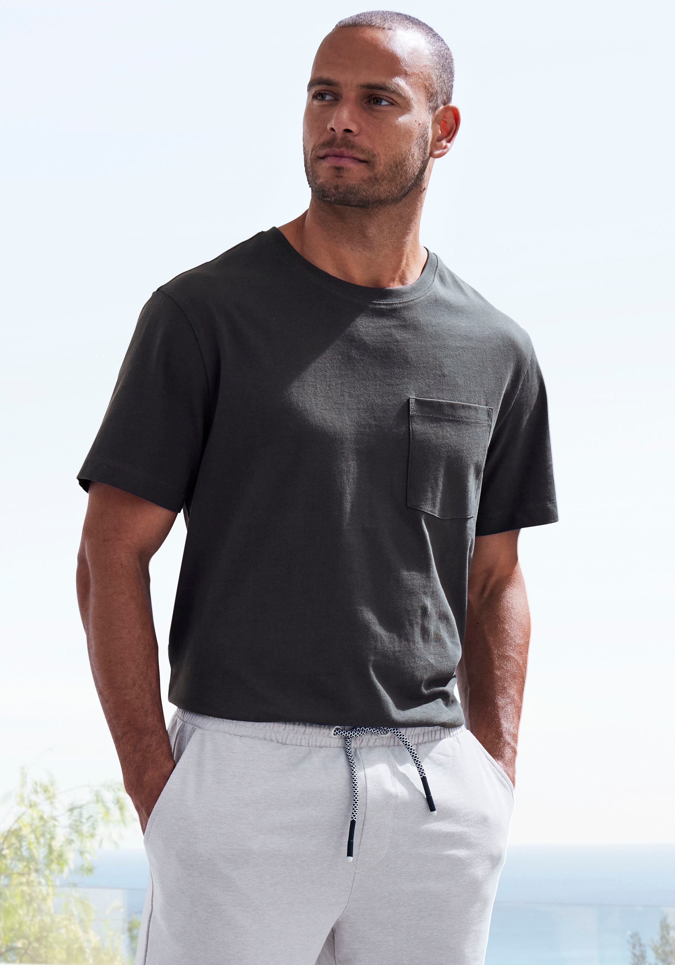 John Devin T-Shirt 2er-Pack, 2 Stk. tlg. mit Brusttasche günstig online kaufen