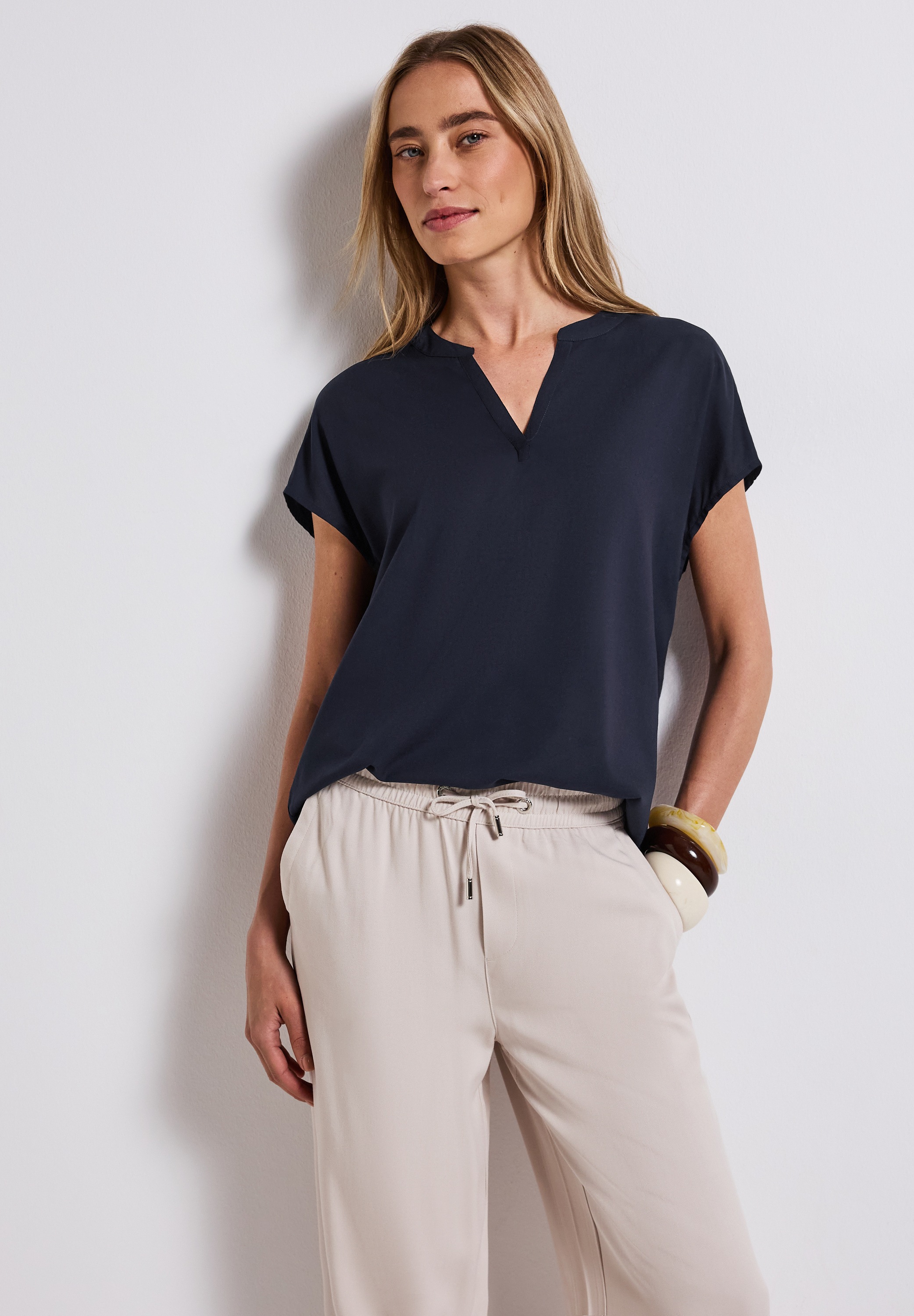 STREET ONE Kurzarmbluse, Split Neck günstig online kaufen