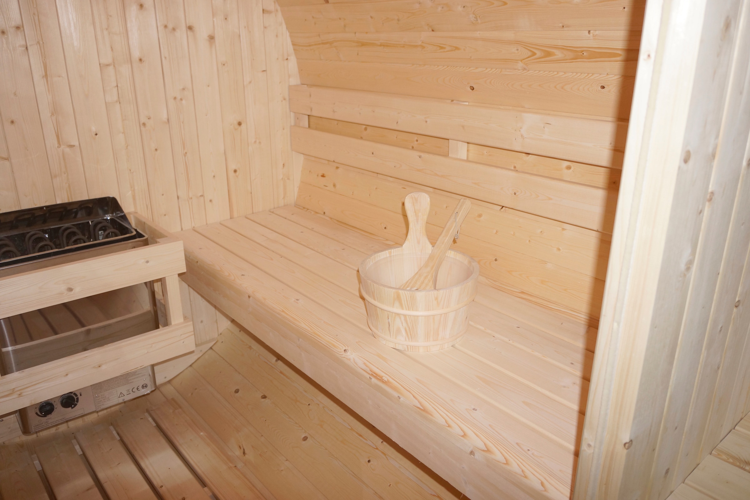 Sanotechnik Fasssauna »»BERGEN«« geeignet für 4 Personen, Fichetnholz