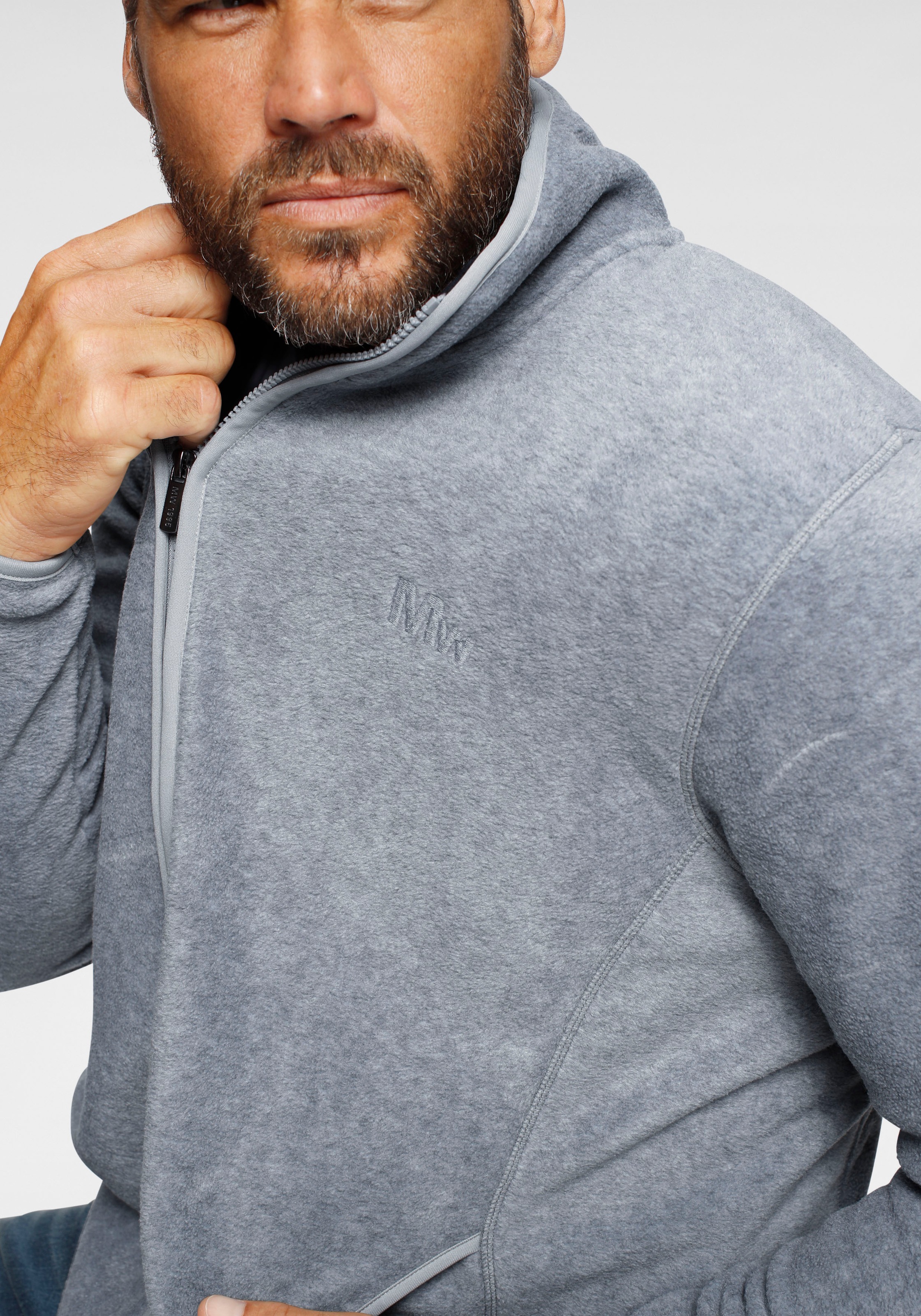 Fleecejacke MAN'S WORLD, Herren, Gr. 3XL (64/66), grau (grau meliert), Fleece, Obermaterial: 100% Polyester, meliert, normal, Jacken Fleecejacke, für die Übergangszeit, aus Fleece, casual Look, schnelltrocknend 3