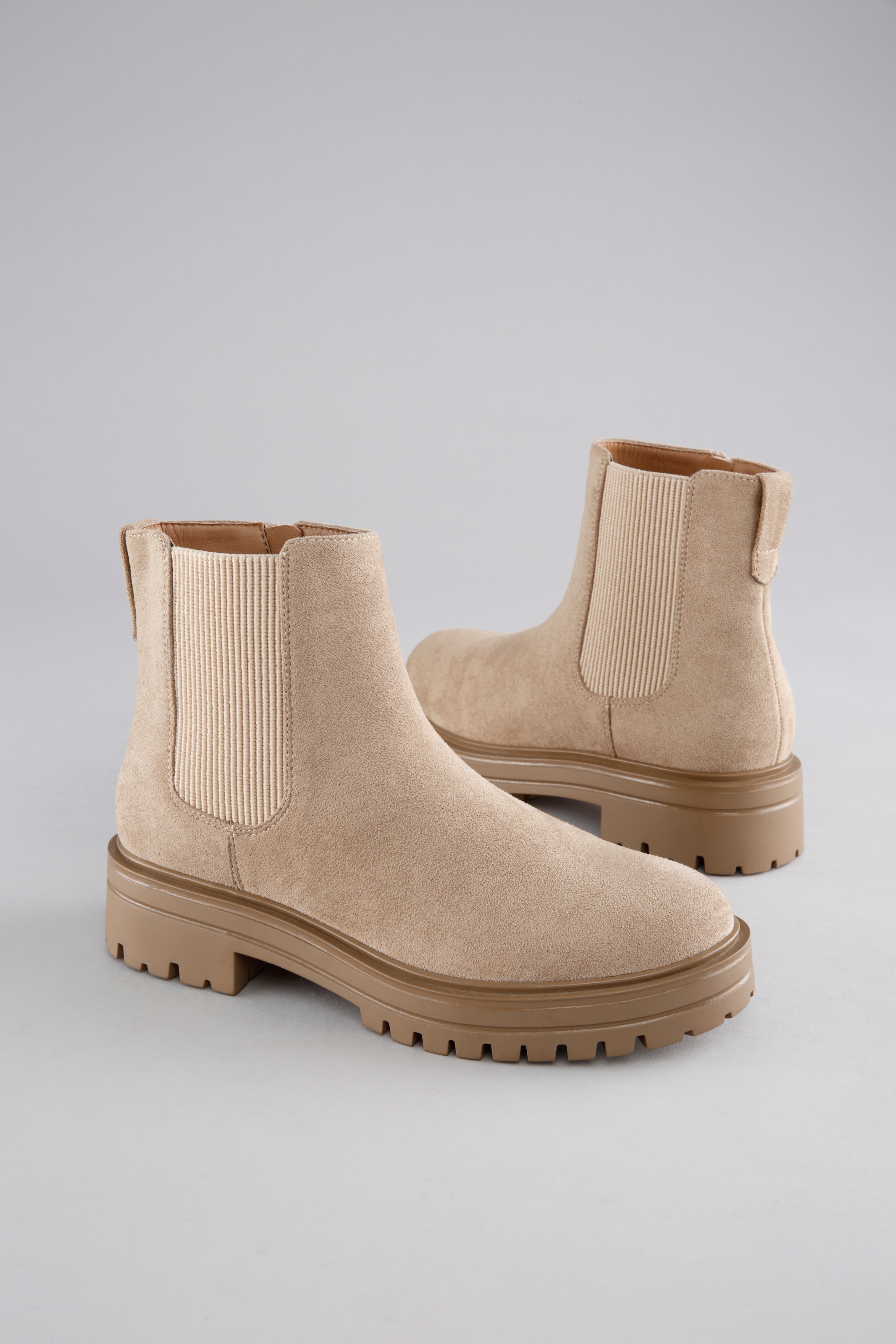 Aniston SHOES Chelseaboots, Stiefelette, Blockabsatz, mit breitem Stretch - günstig online kaufen