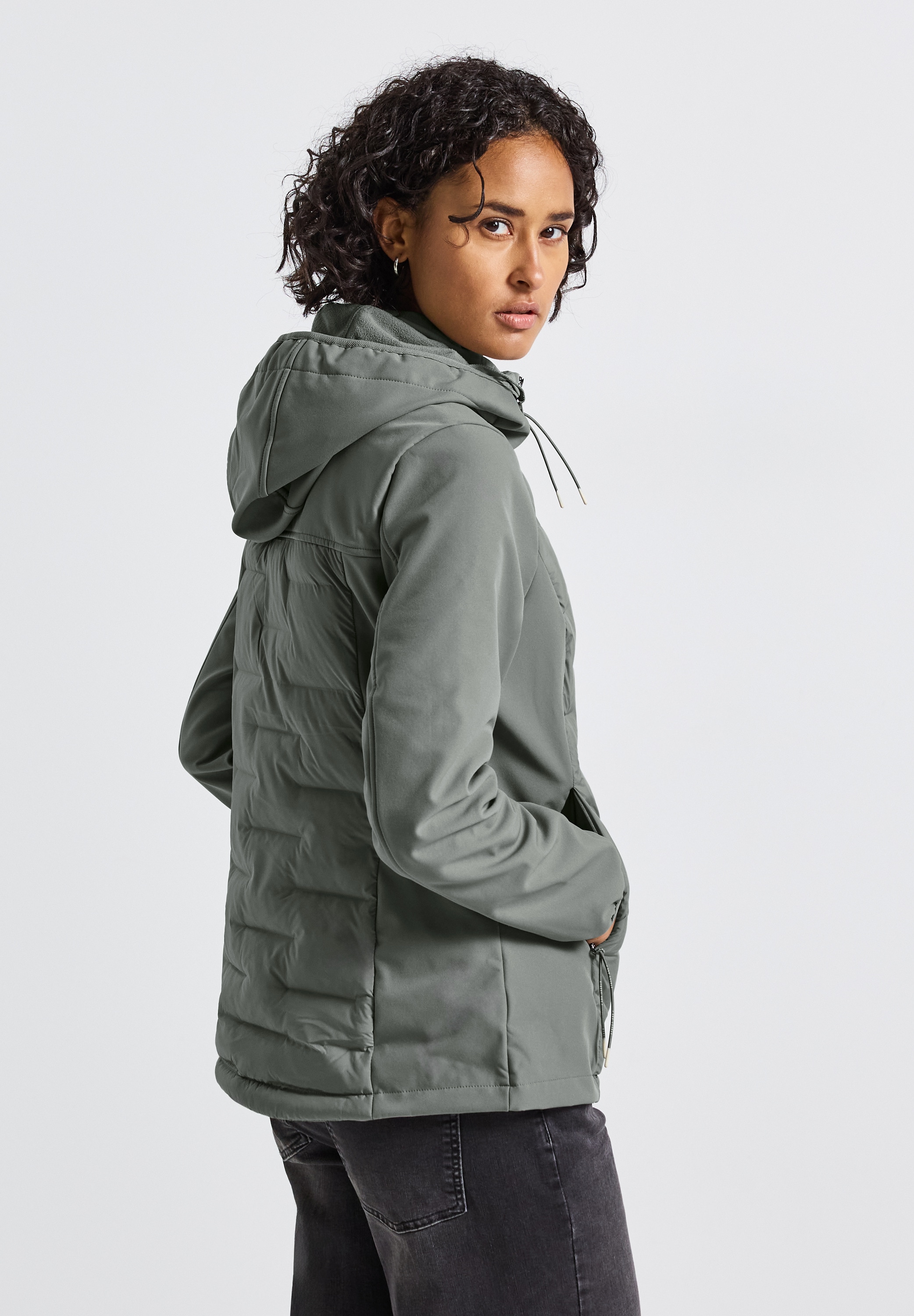 STREET ONE Softshelljacke, mit Kapuze, mit Kapuze mit Tunnelzugband