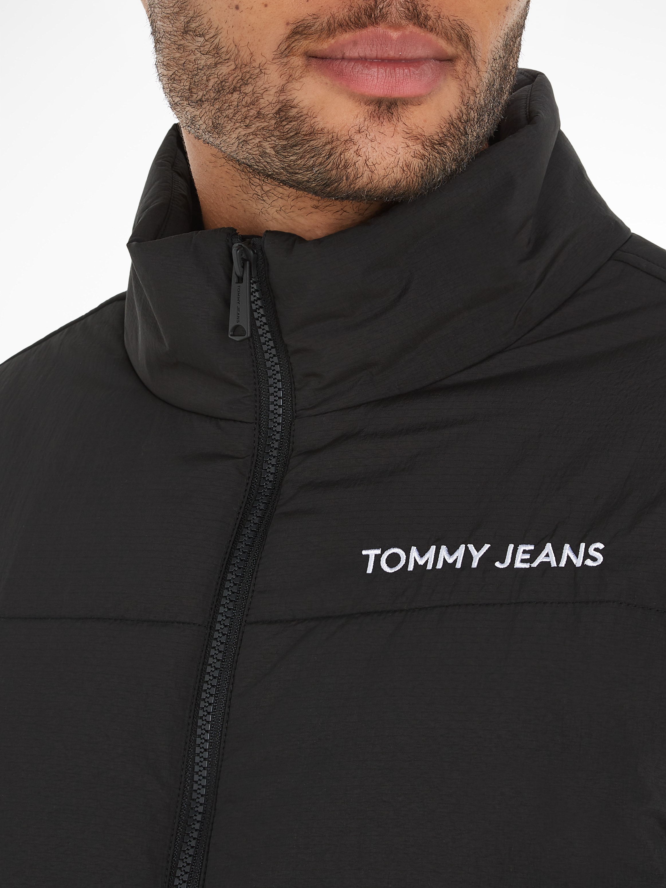 Tommy Jeans Outdoorjacke »TJM ESSENTIAL QUILTED JACKET EXT«, mit Logoschriftzug