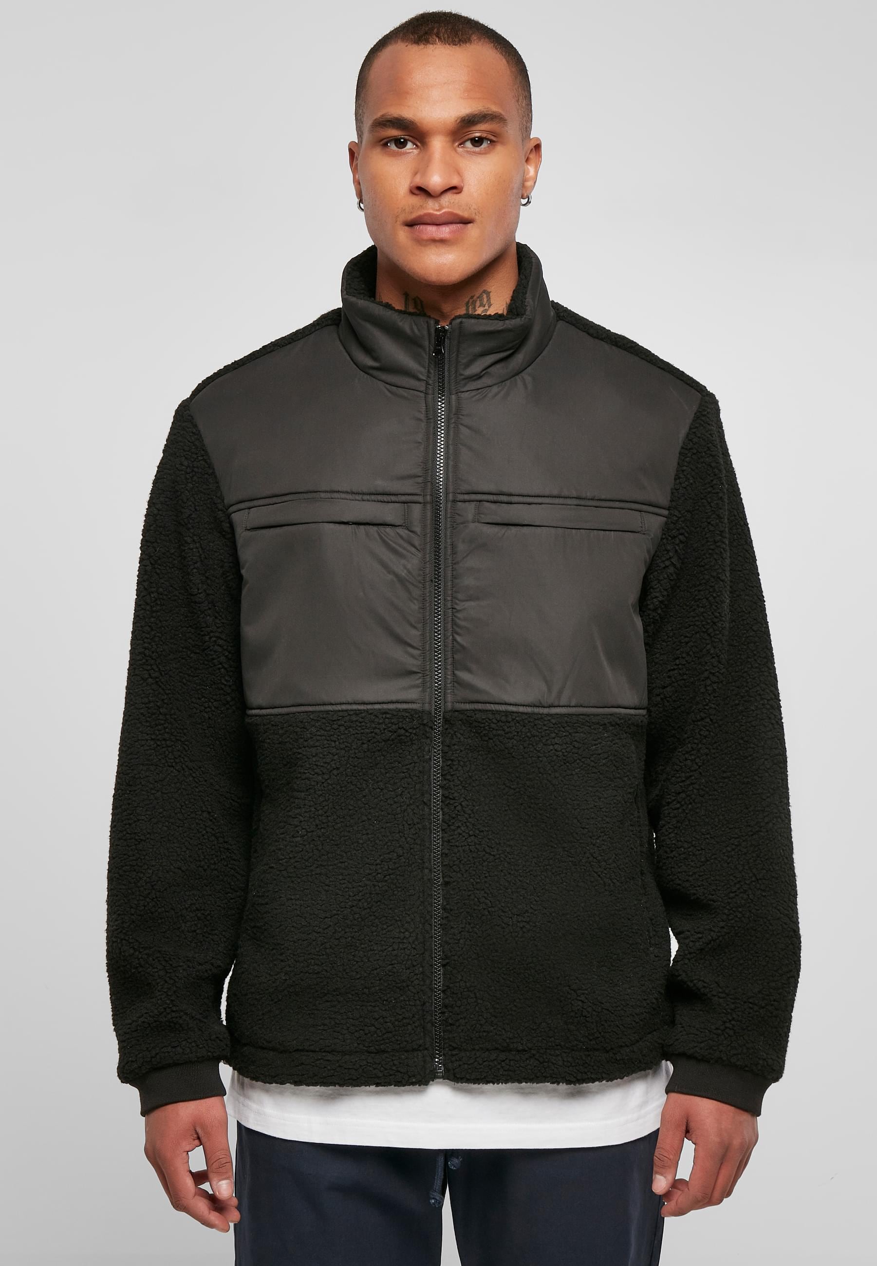URBAN CLASSICS Winterjacke »Urban Classics Herren Patched Sherpa Jacket«, (1 St.), ohne Kapuze