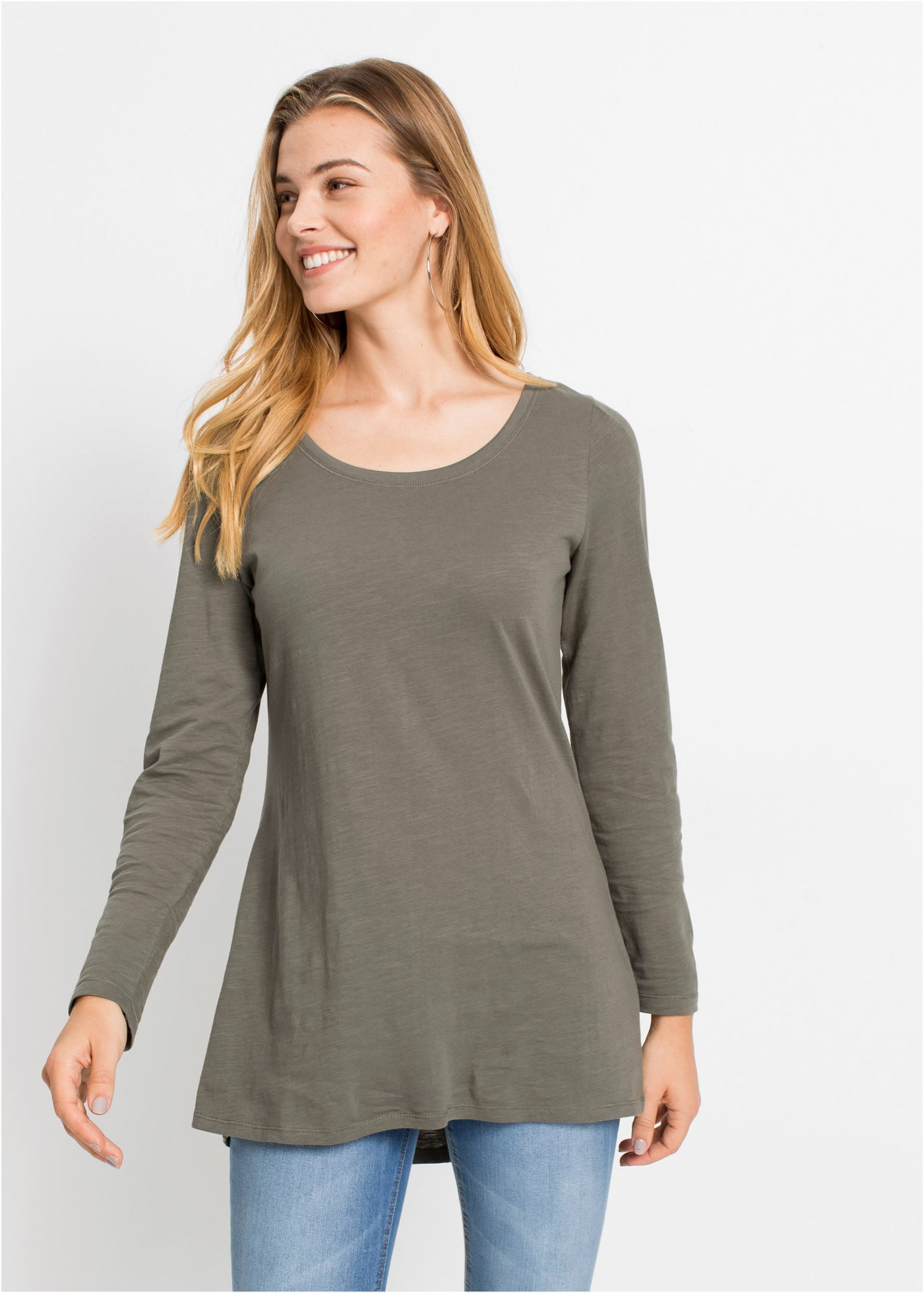 bonprix Langarmshirt "Langarmshirt aus reiner Baumwolle" lockere Passform, Langarm-Design, abgerundeter Saum, aus Baumwolle