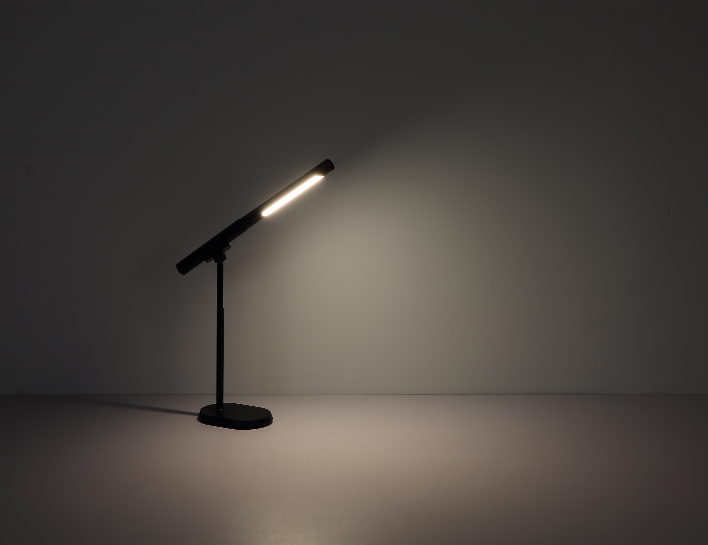 GLOBO LIGHTING LED Tischleuchte »MILAN«, Leuchtmittel LED-Modul | LED fest integriert, Tischlampe/Arbeitszimmer/Bürotischleuchte/Taschenlampe/schwarz