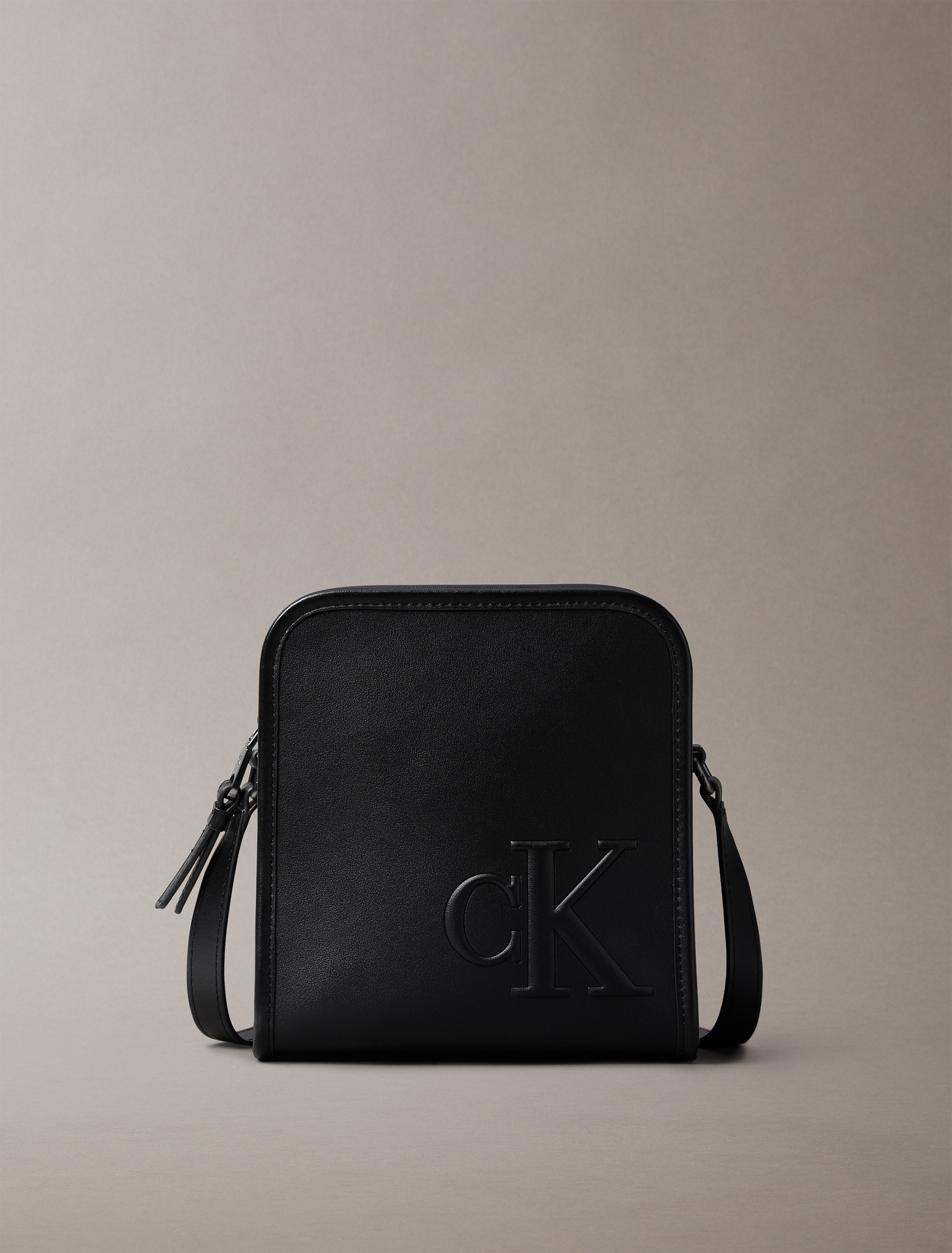 Calvin Klein Jeans Umhängetasche "SCULPTED IMPRESSION REPORTER 18", Schulte günstig online kaufen
