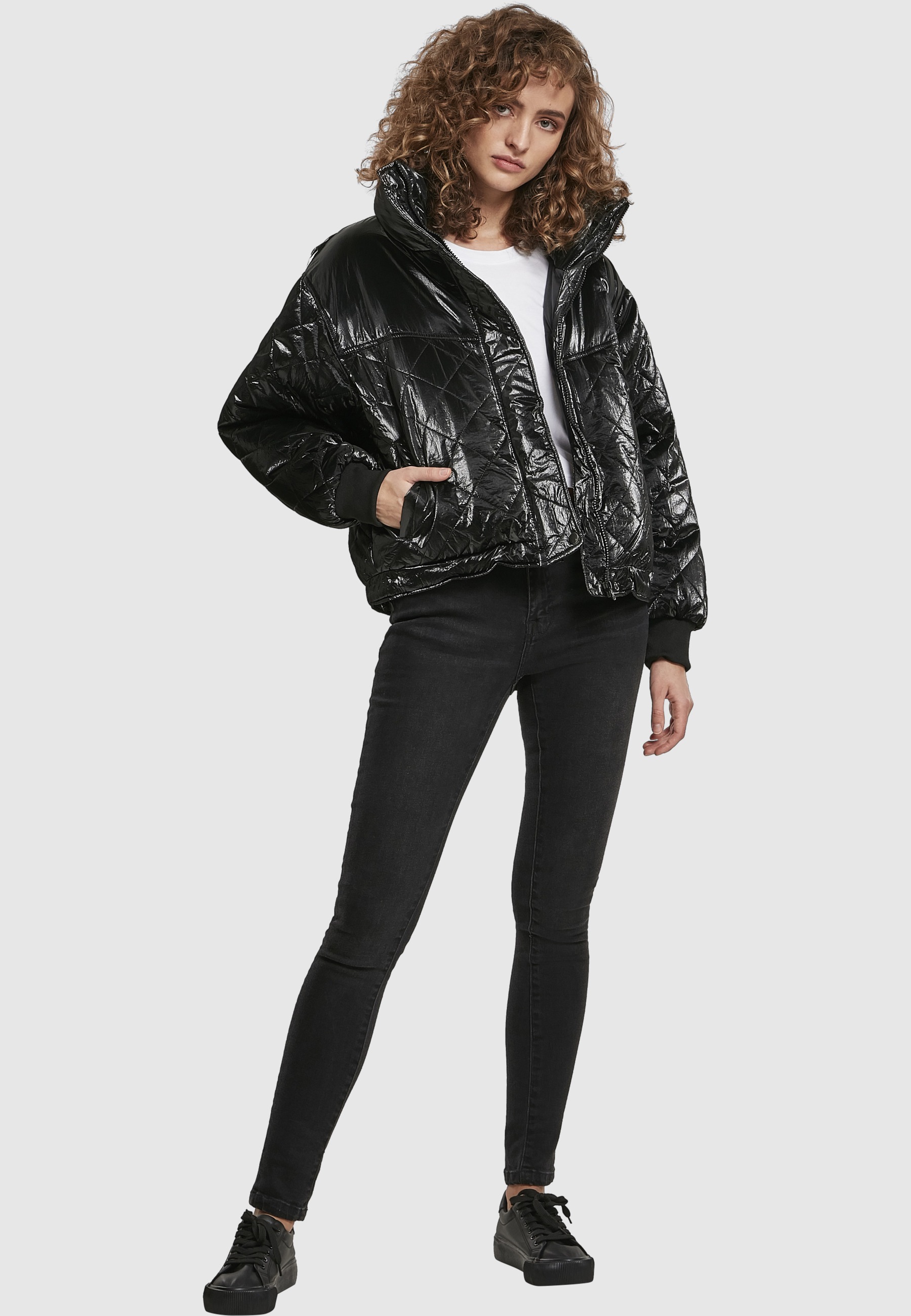 URBAN CLASSICS Winterjacke »Urban Classics Damen« 1 Stk. tlg. ohne Kapuze