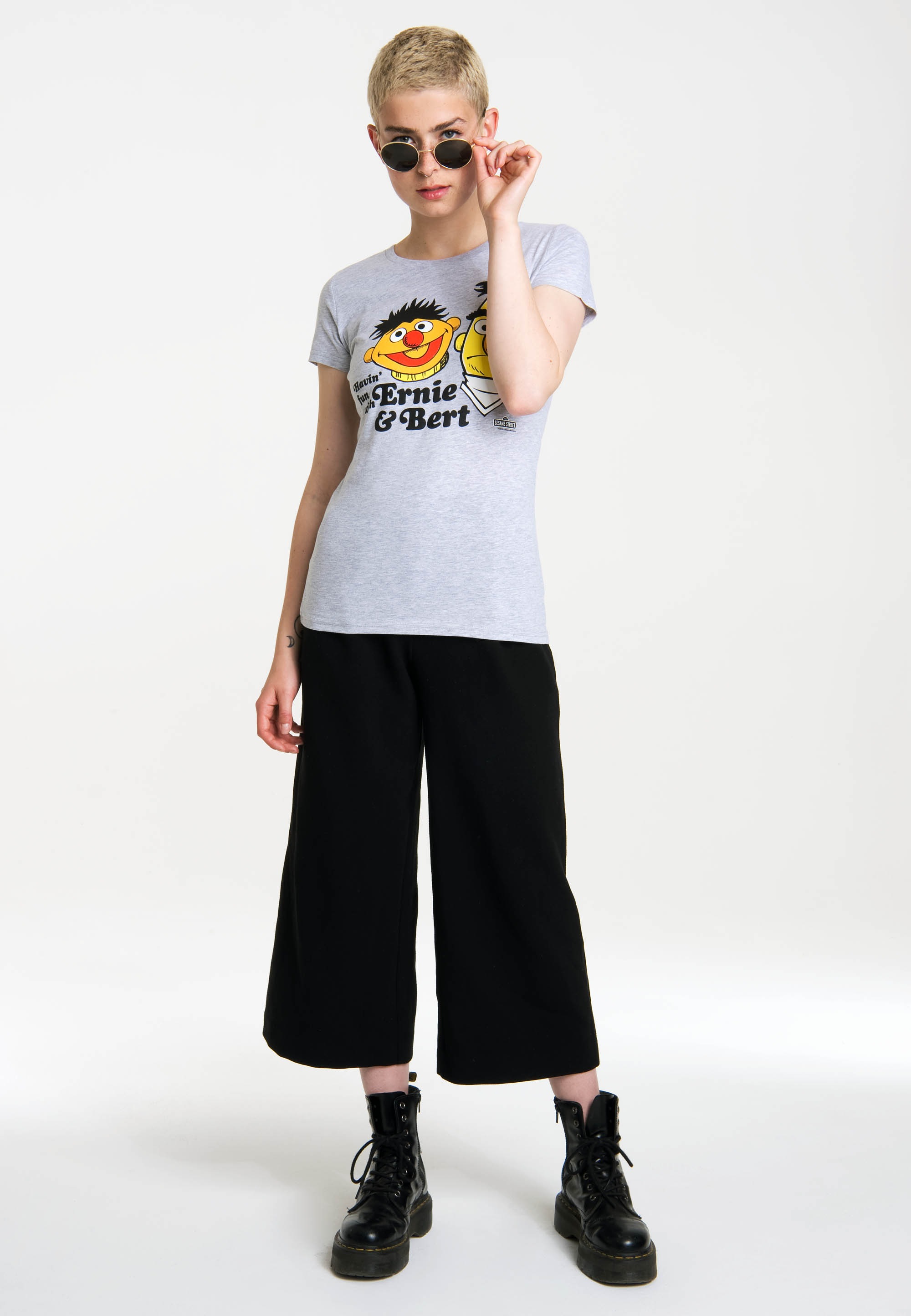 LOGOSHIRT T-Shirt »Sesamstraße - Ernie & Bert Fun«, mit Ernie und Bert-Print
