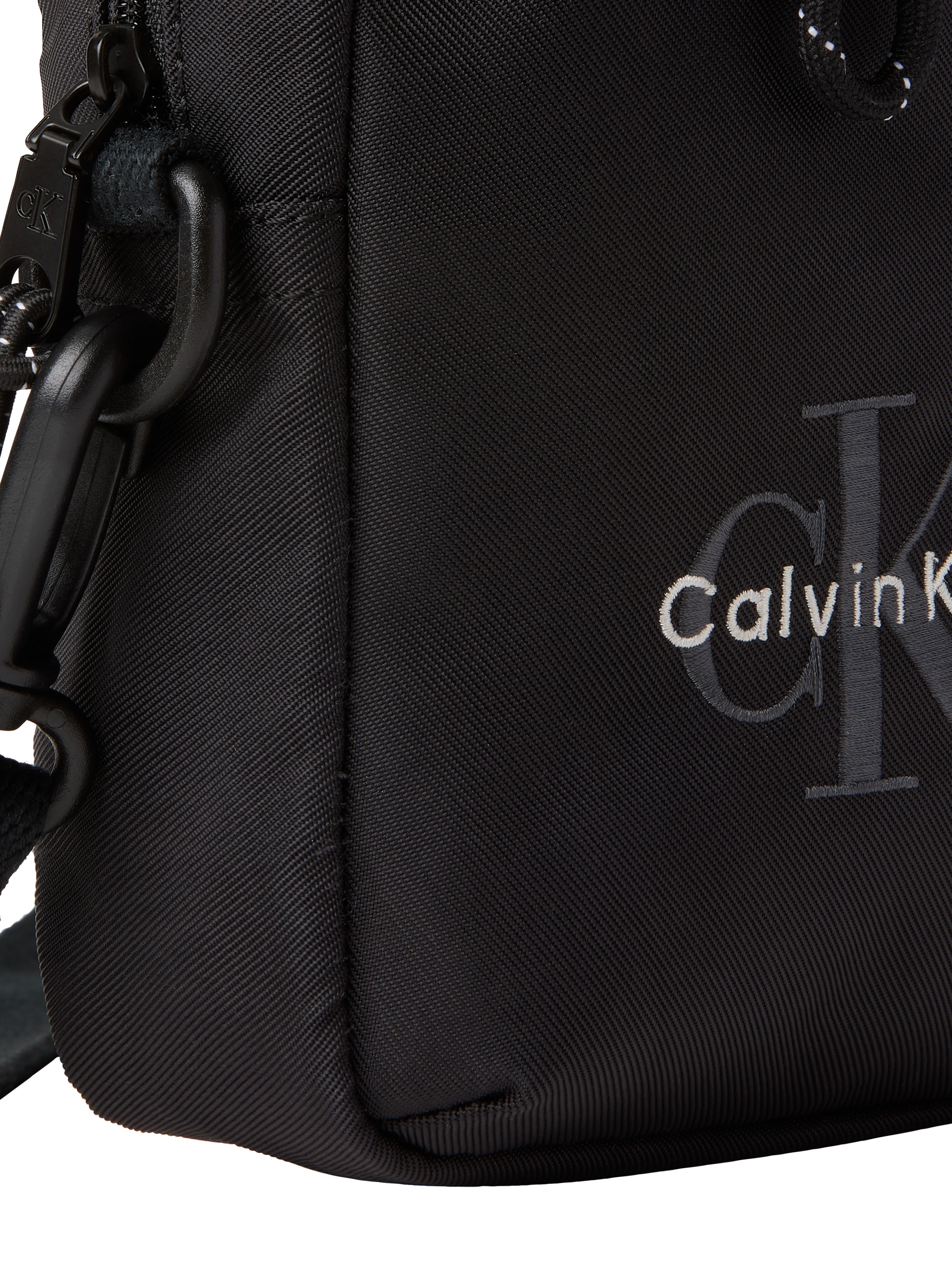 Calvin Klein Umhängetasche »BOLD LOGO NYLON SLIM REPORTER« Mini Bag, Schultertasche unisex, mit CK-Logo