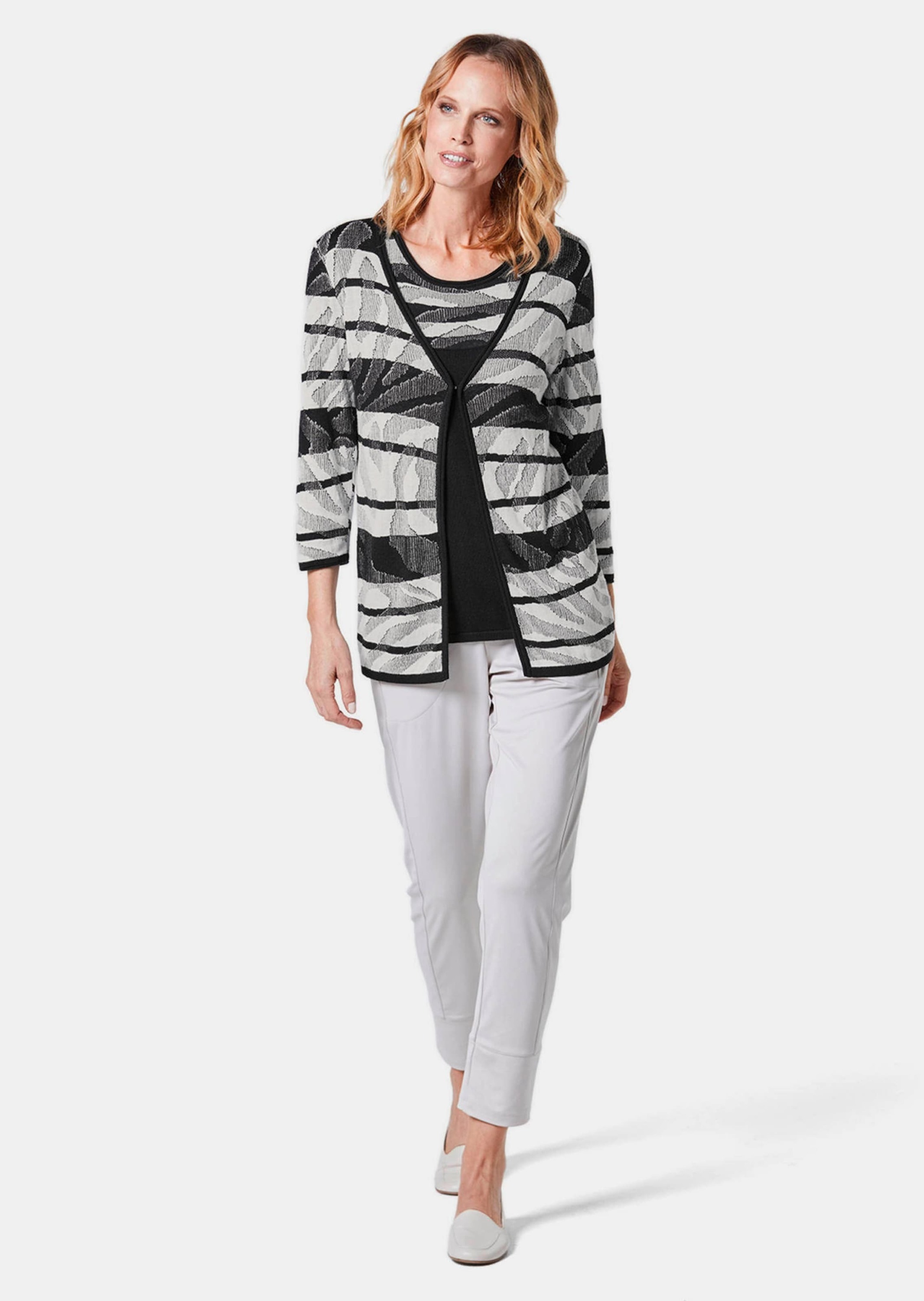 GOLDNER Strickjacke "Kurzgröße Strickjacke mit V-Ausschnitt" mit attraktive günstig online kaufen