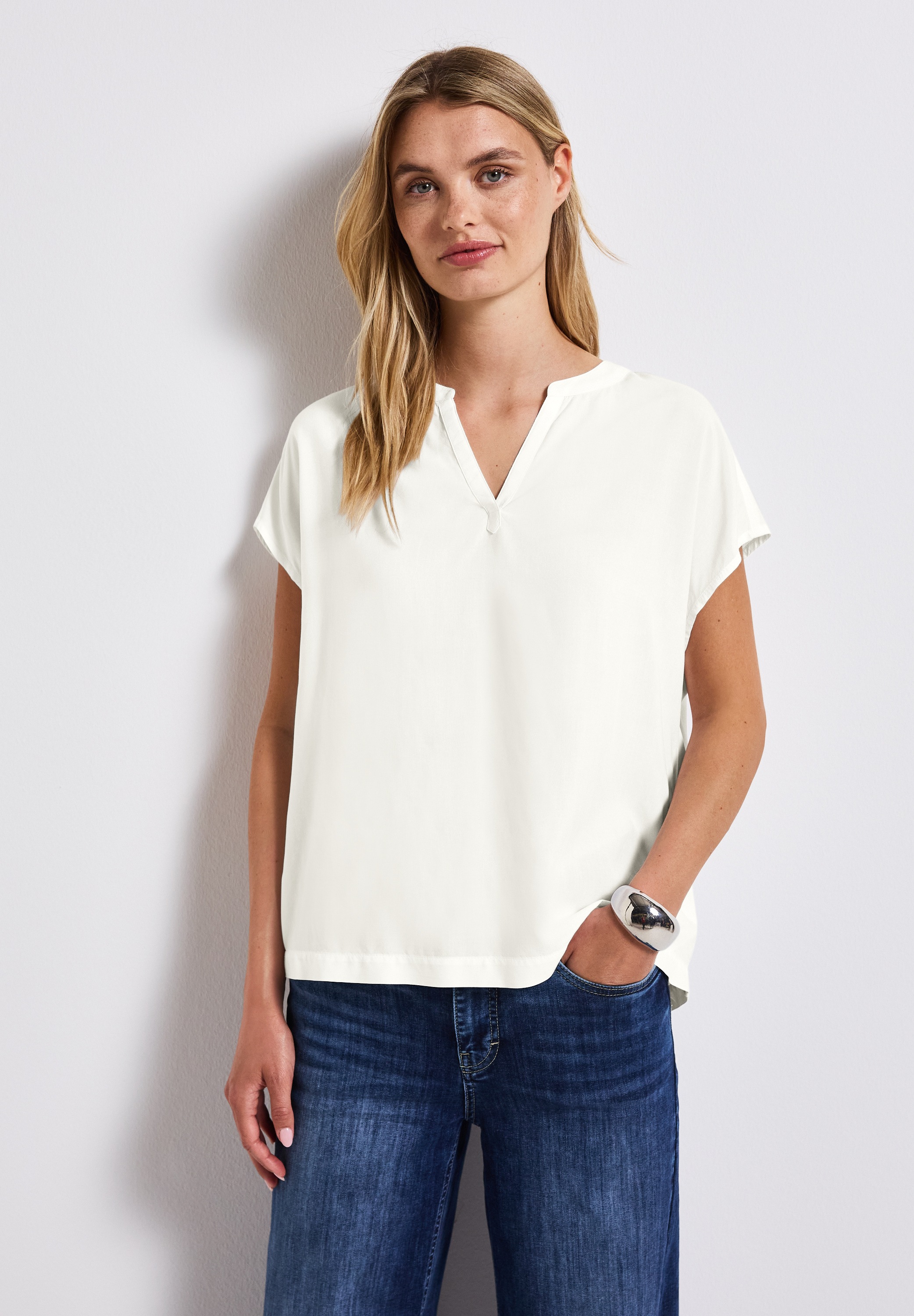 STREET ONE Kurzarmbluse, Split Neck günstig online kaufen