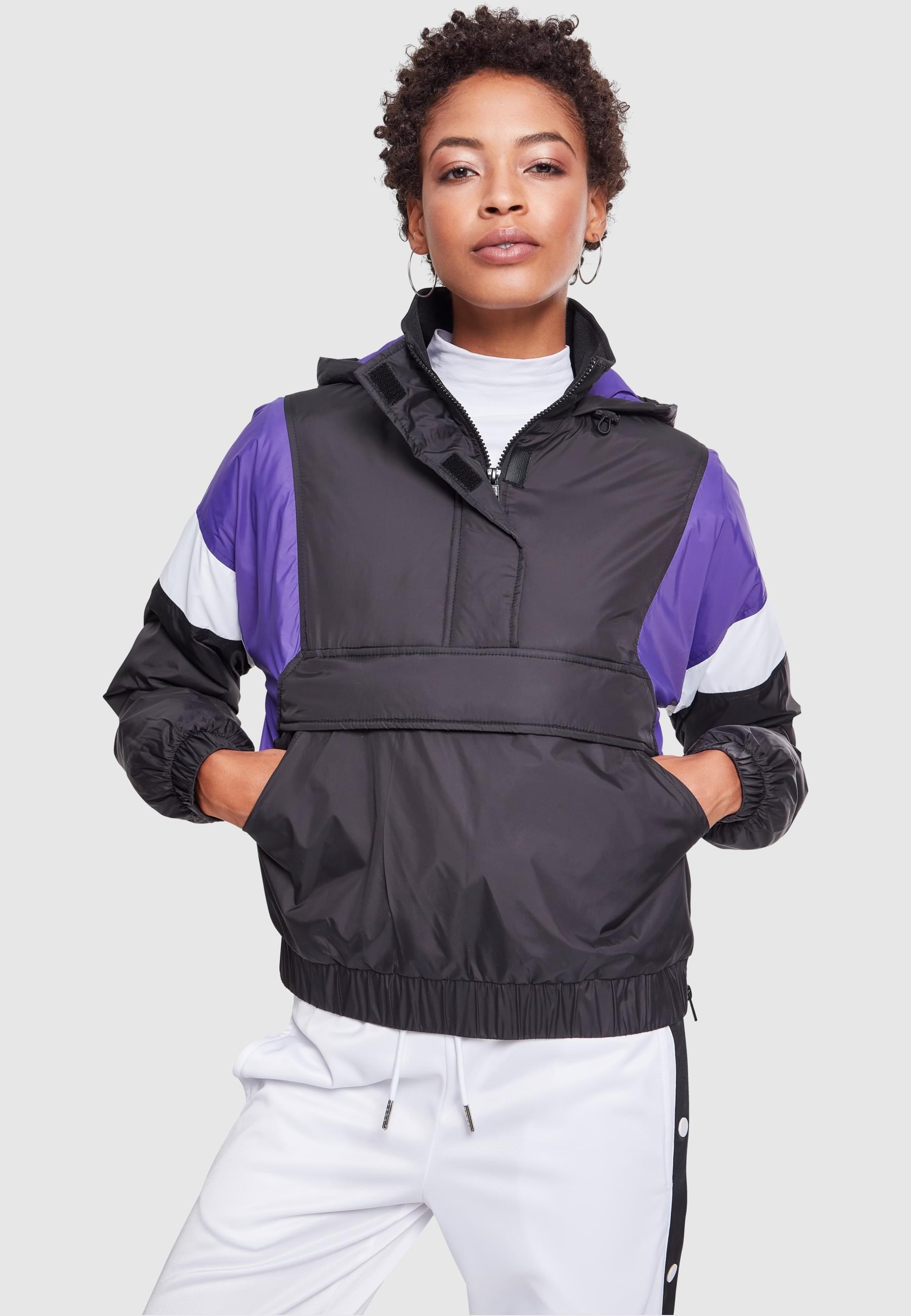 URBAN CLASSICS Allwetterjacke »Urban Classics Damen Ladies 3-Tone Padded Pull Over Jacket«, (1 St.), mit Kapuze